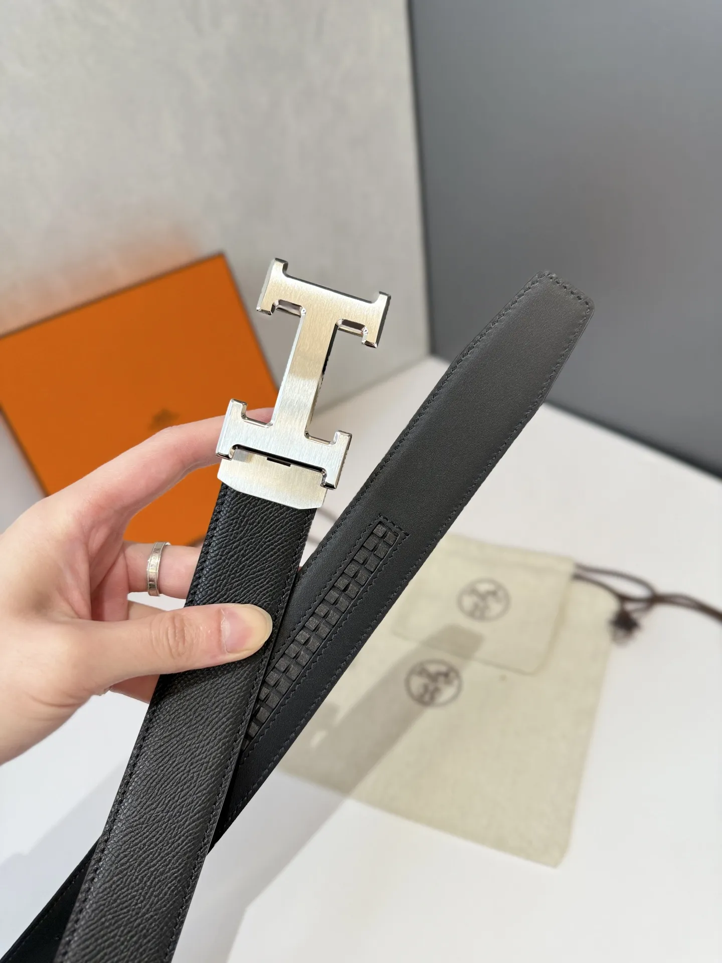 エルメス新作ブラック自動スムーズバックルベルト - 画像 (6)
