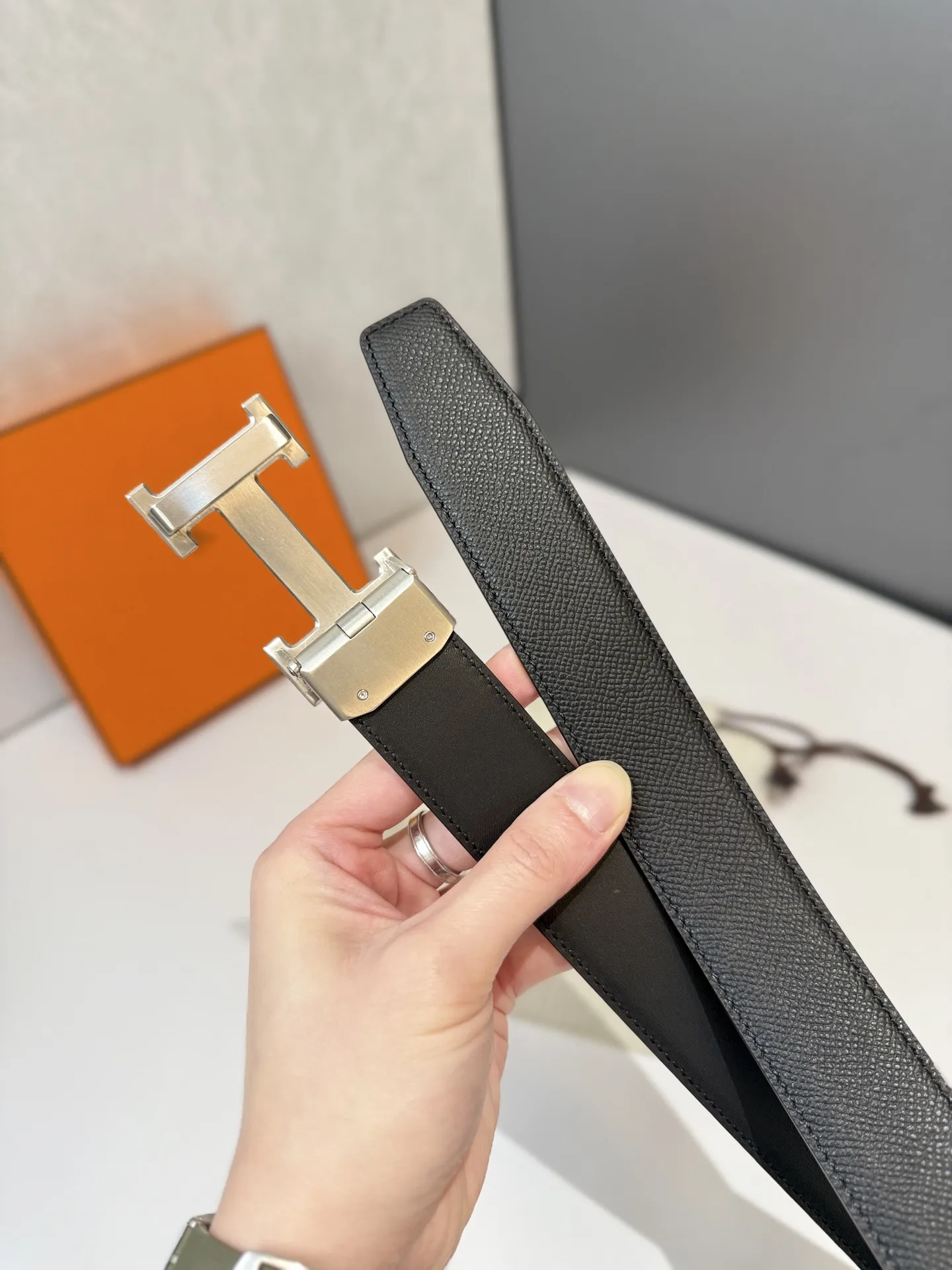 エルメス新作ブラック自動スムーズバックルベルト - 画像 (7)