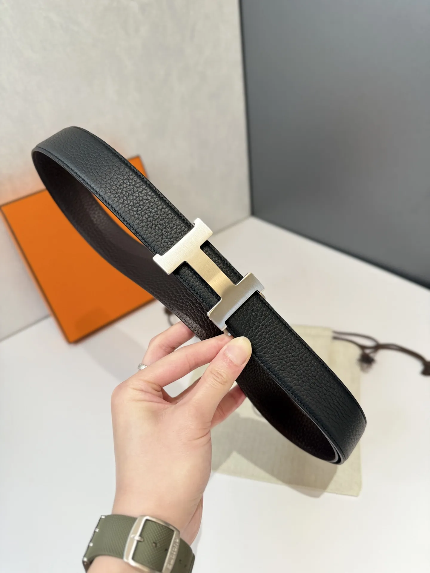 エルメス新作ブラック自動スムーズバックルベルト