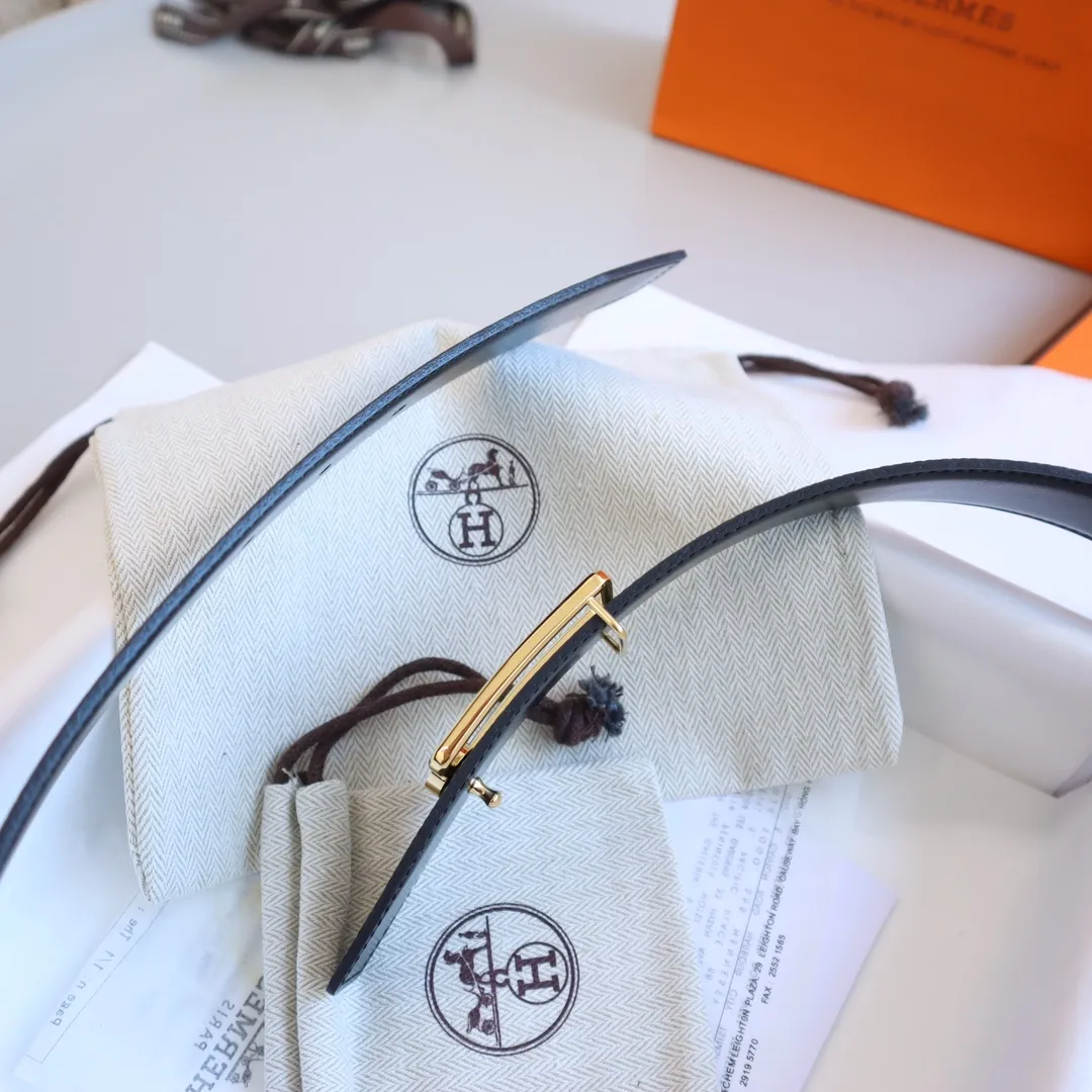 HERMÈS グリーン レザーベルト ゴールド金具 - 画像 (4)