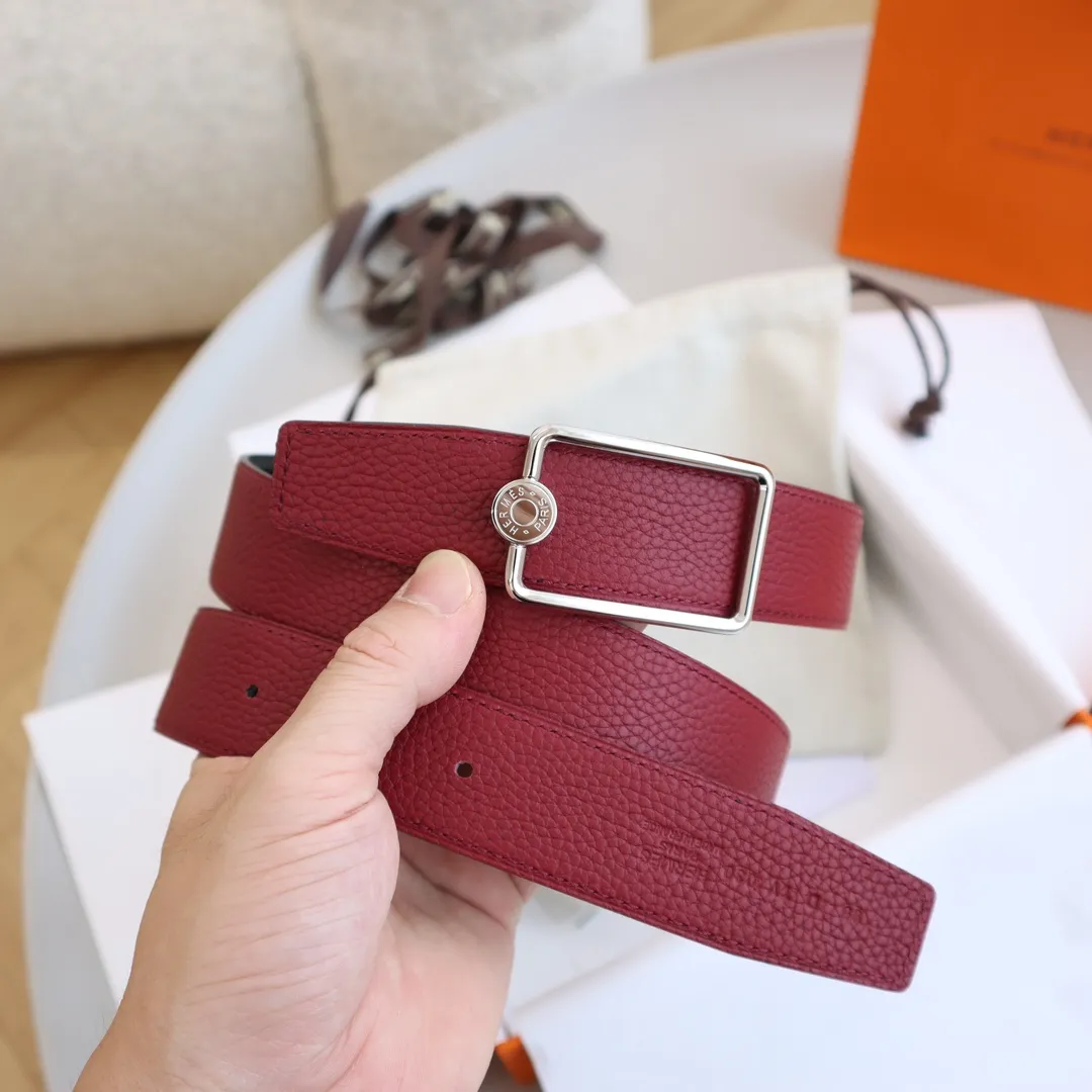 Hermès レッドカalfレザーベルト 3.2cm
