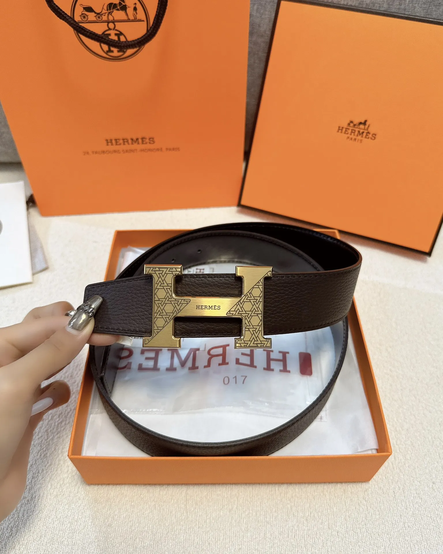 エルメス新作黒レザーベルトHバックル - 画像 (7)