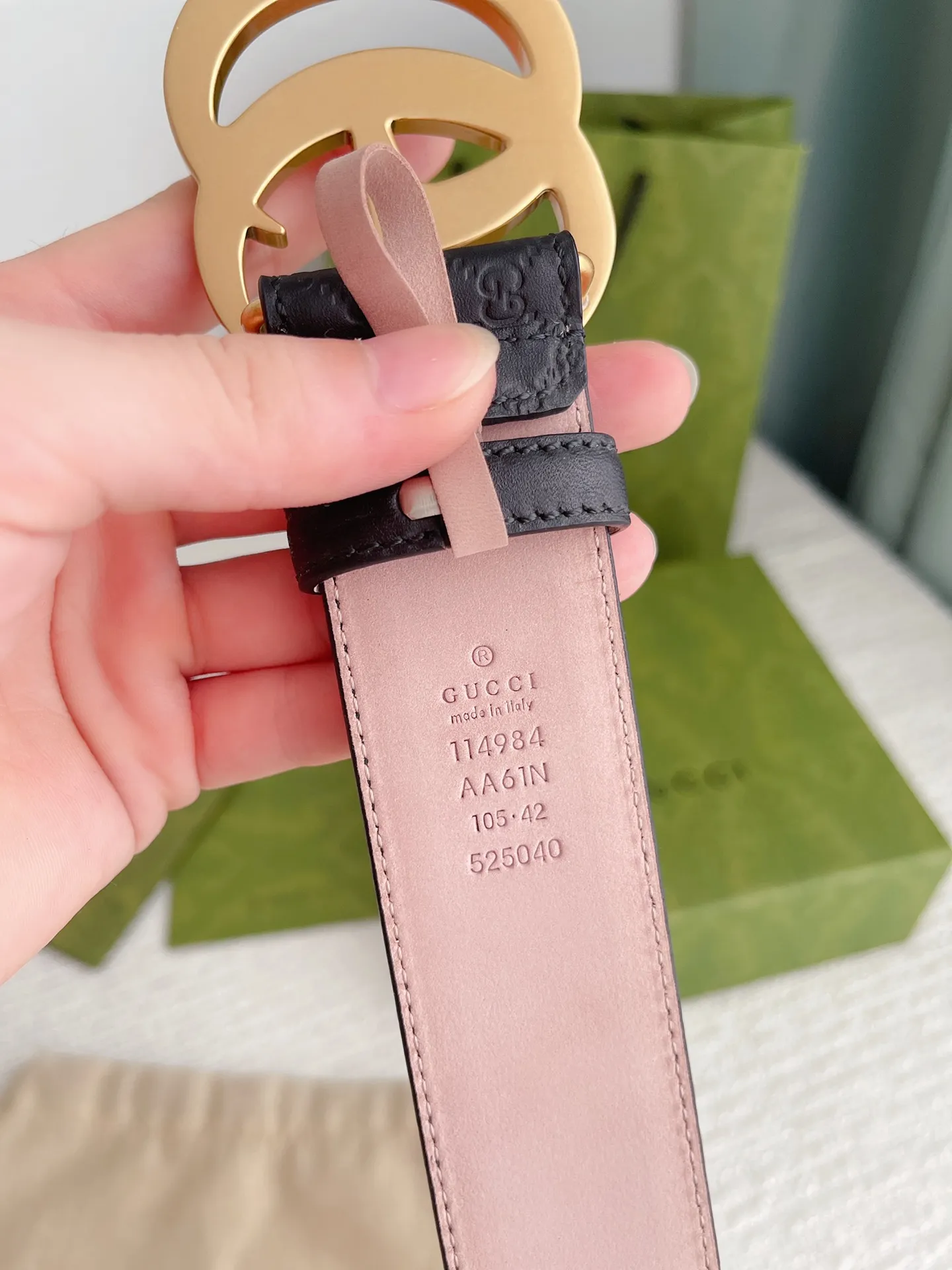 Gucci 新作ブラックベルトゴールドバックル - 画像 (8)