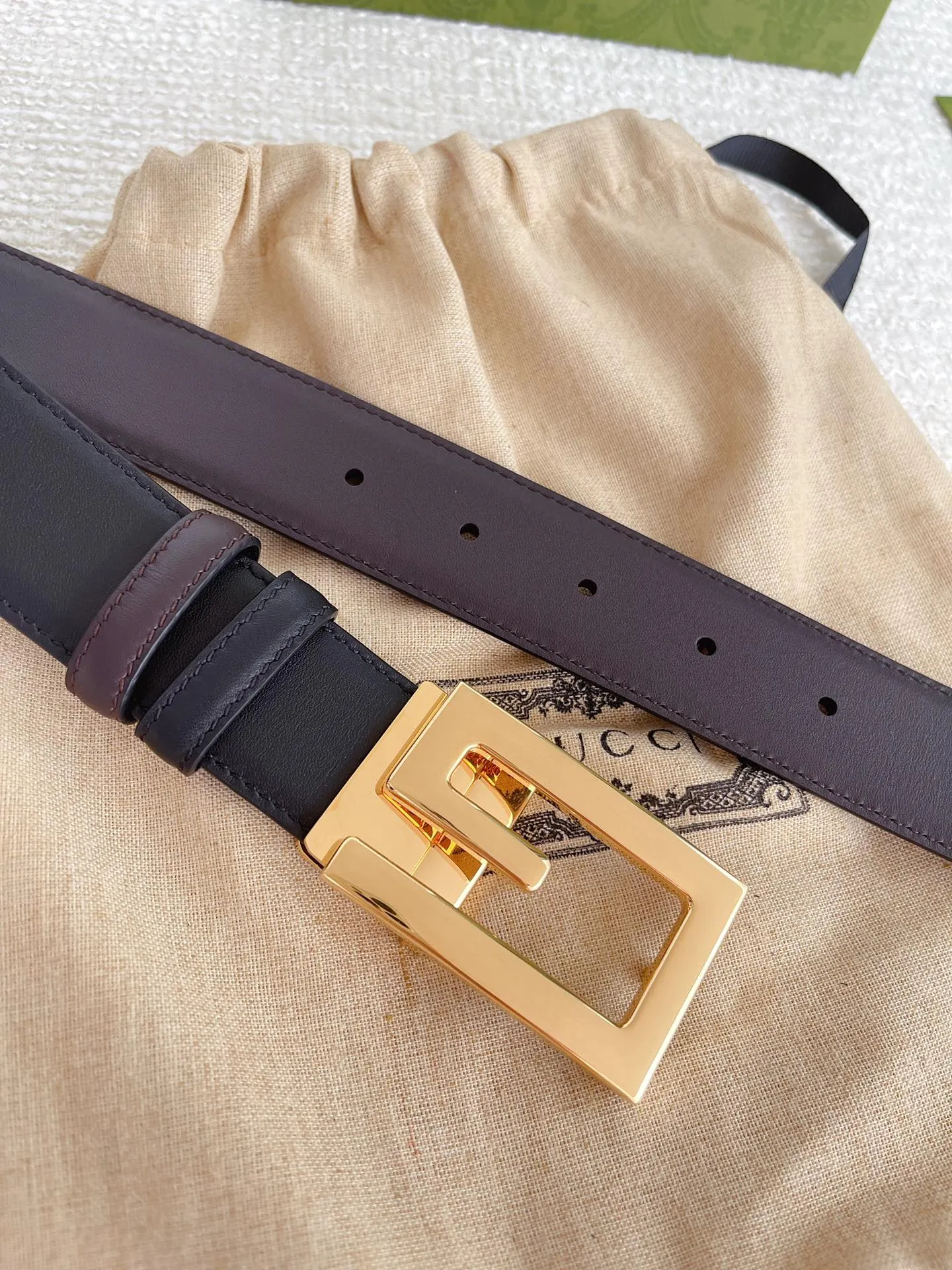 Gucci 新作3.5cm黒コーヒー2面ベルト - 画像 (6)