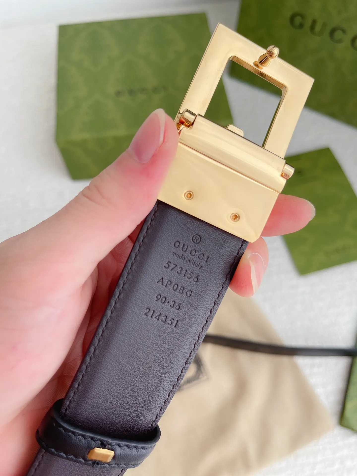 Gucci 新作3.5cm黒コーヒー2面ベルト - 画像 (8)