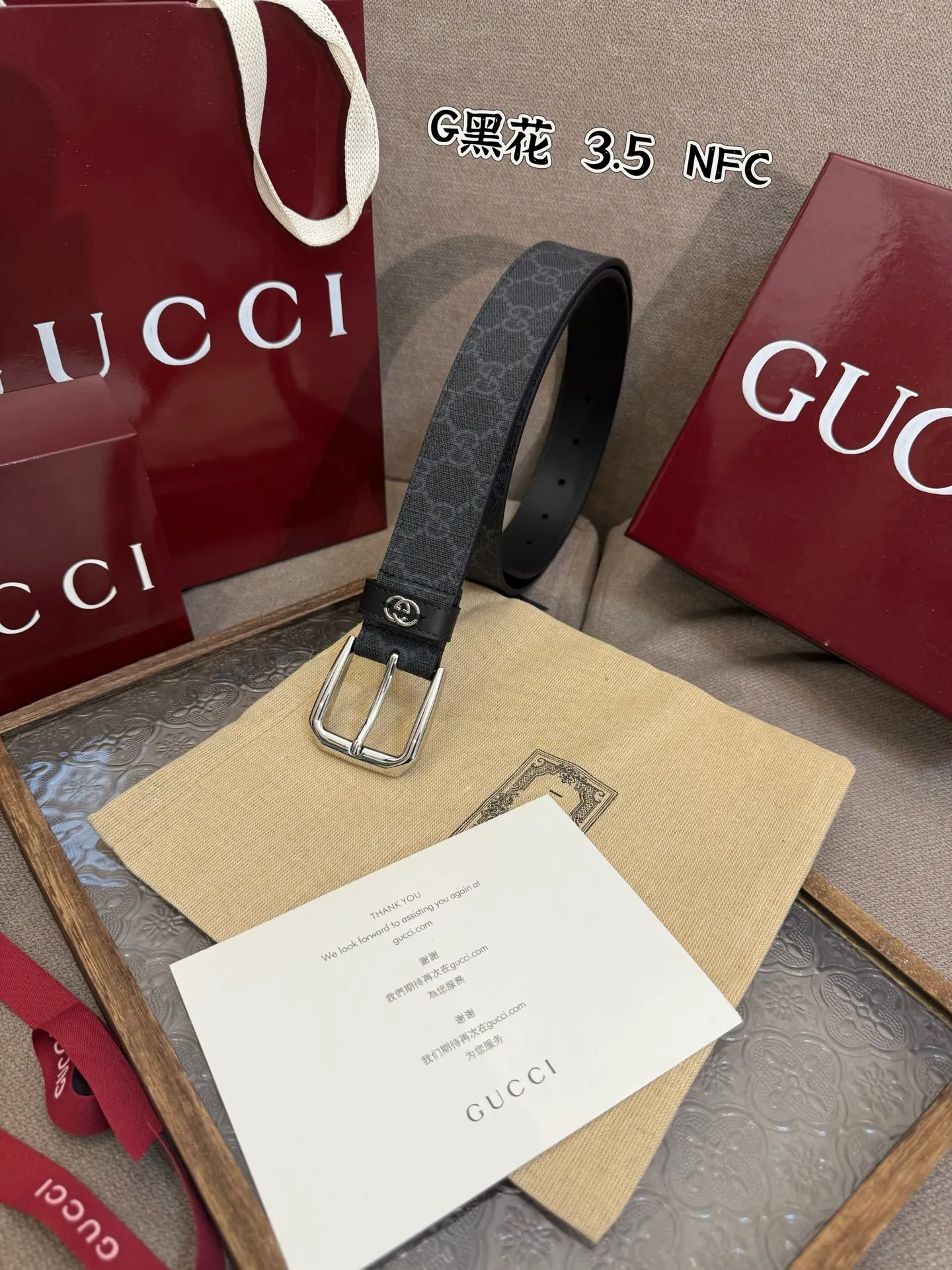 Gucci 新作黒PVCベルトGGバックル - 画像 (6)