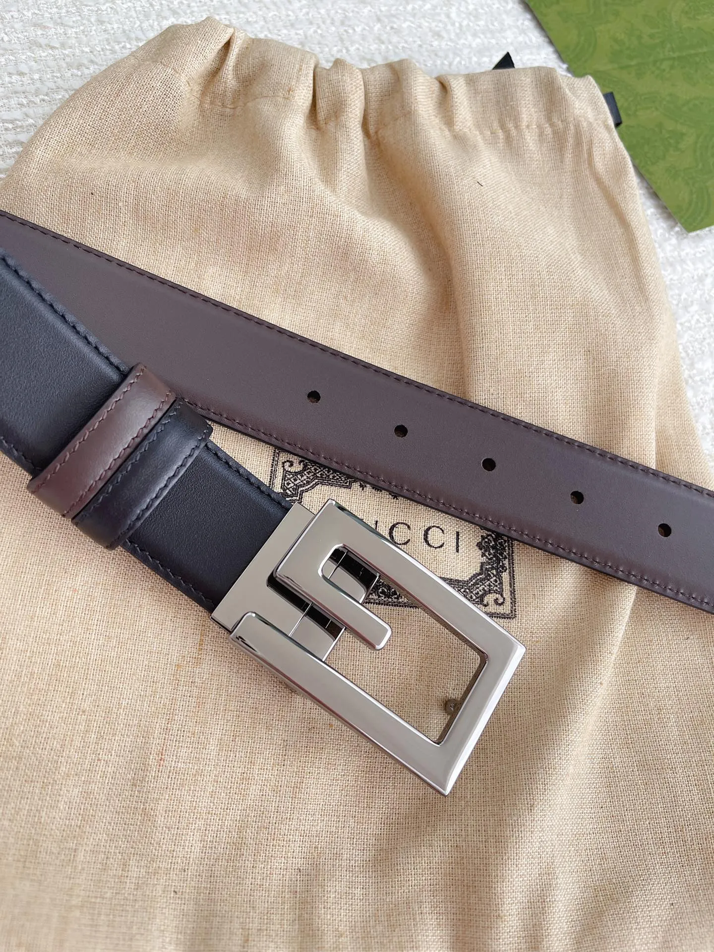 Gucci 新作3.5cm ベルト 黒コーヒー 2WAY - 画像 (6)