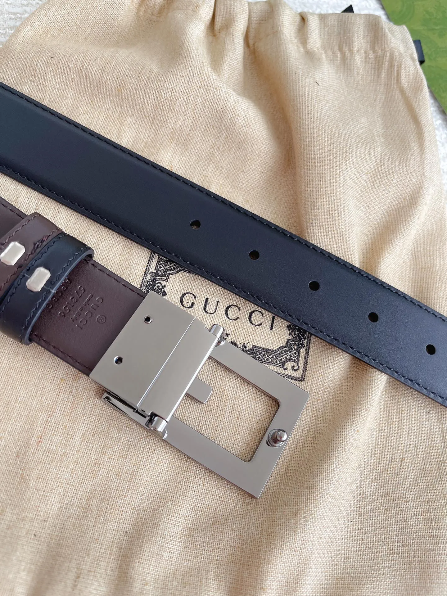 Gucci 新作3.5cm ベルト 黒コーヒー 2WAY - 画像 (7)