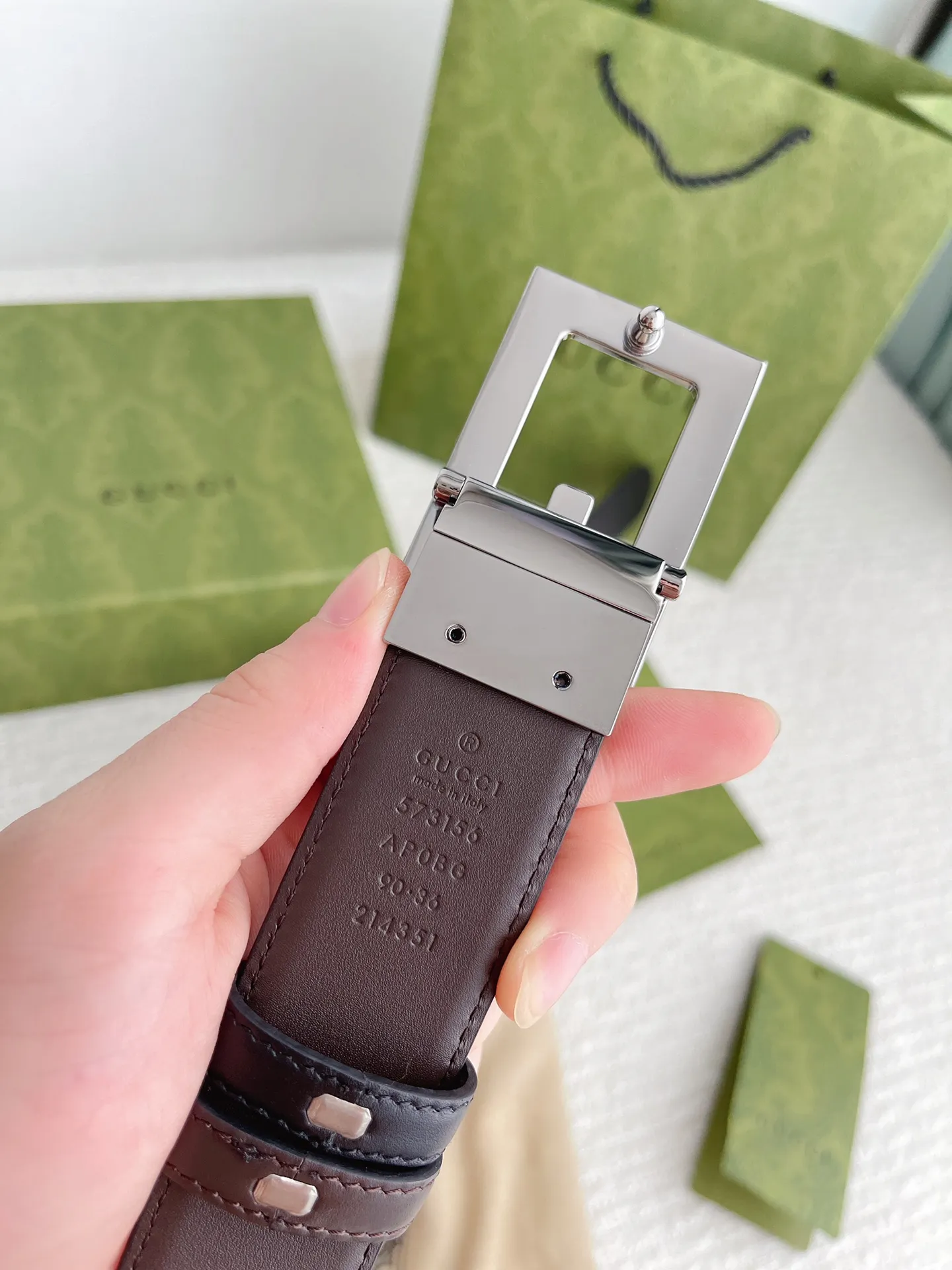 Gucci 新作3.5cm ベルト 黒コーヒー 2WAY - 画像 (8)