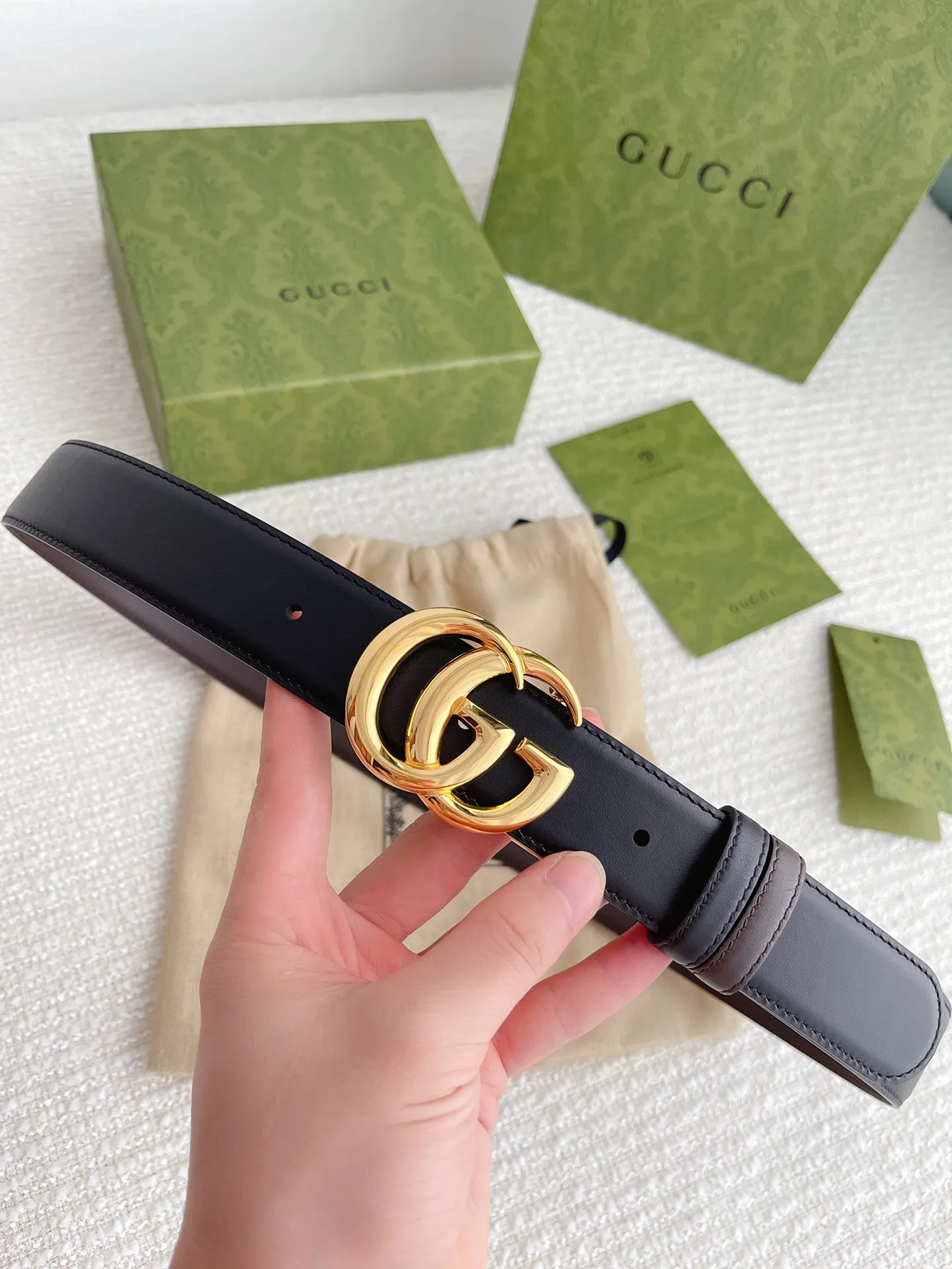 Gucci 新作3.5cm ベルト 黒コーヒー 2面使い - 画像 (3)