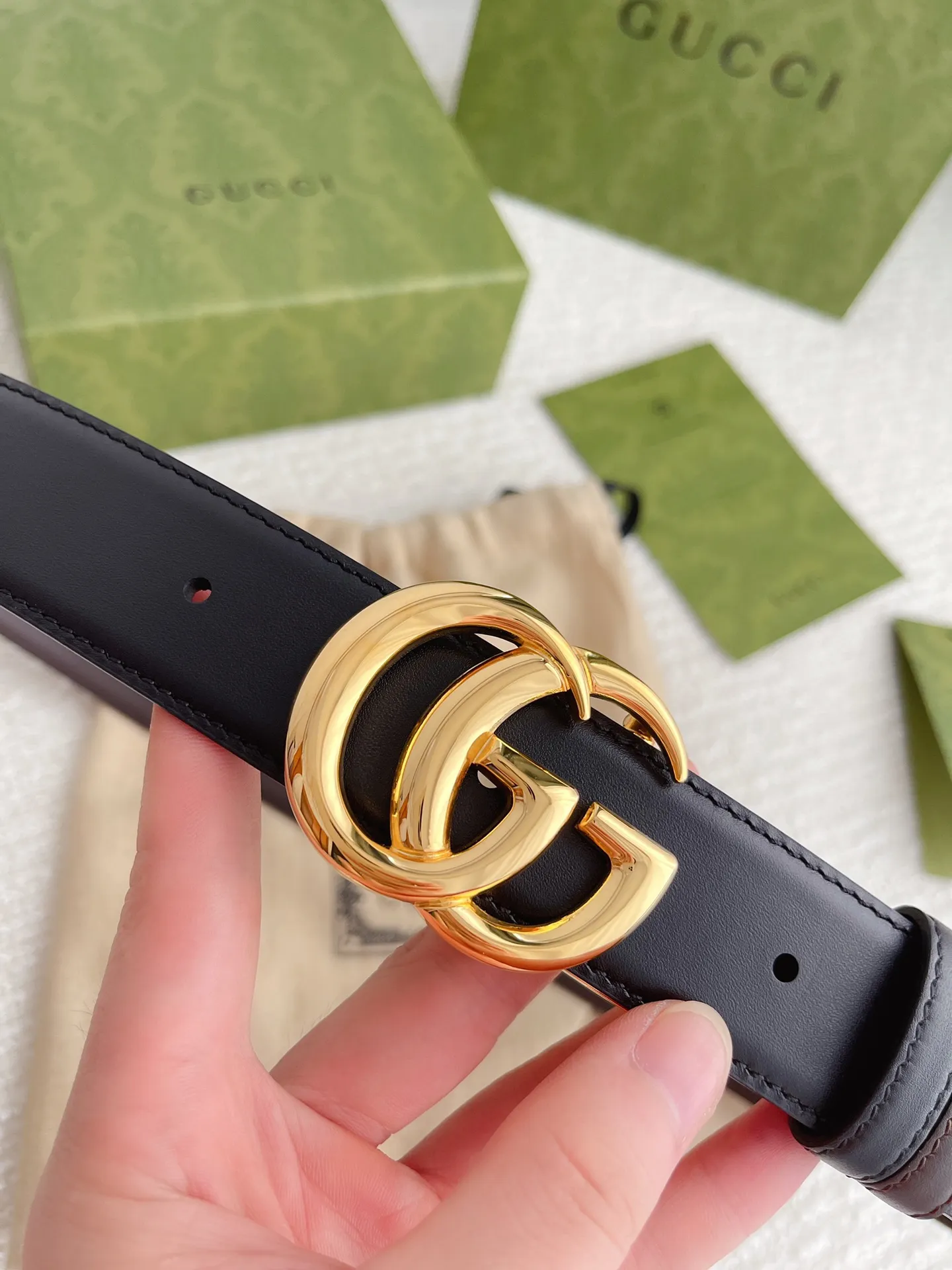 Gucci 新作3.5cm ベルト 黒コーヒー 2面使い - 画像 (4)