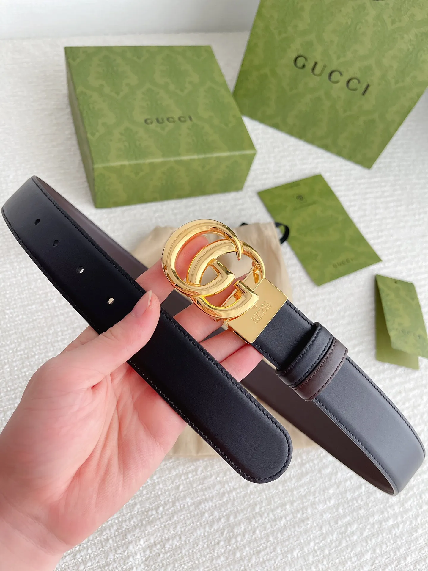 Gucci 新作3.5cm ベルト 黒コーヒー 2面使い - 画像 (5)