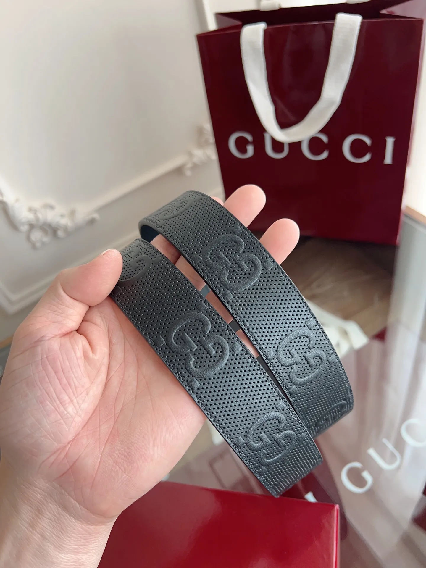 Gucci 新作黒シリコンベルト 3.5cm幅 - 画像 (9)