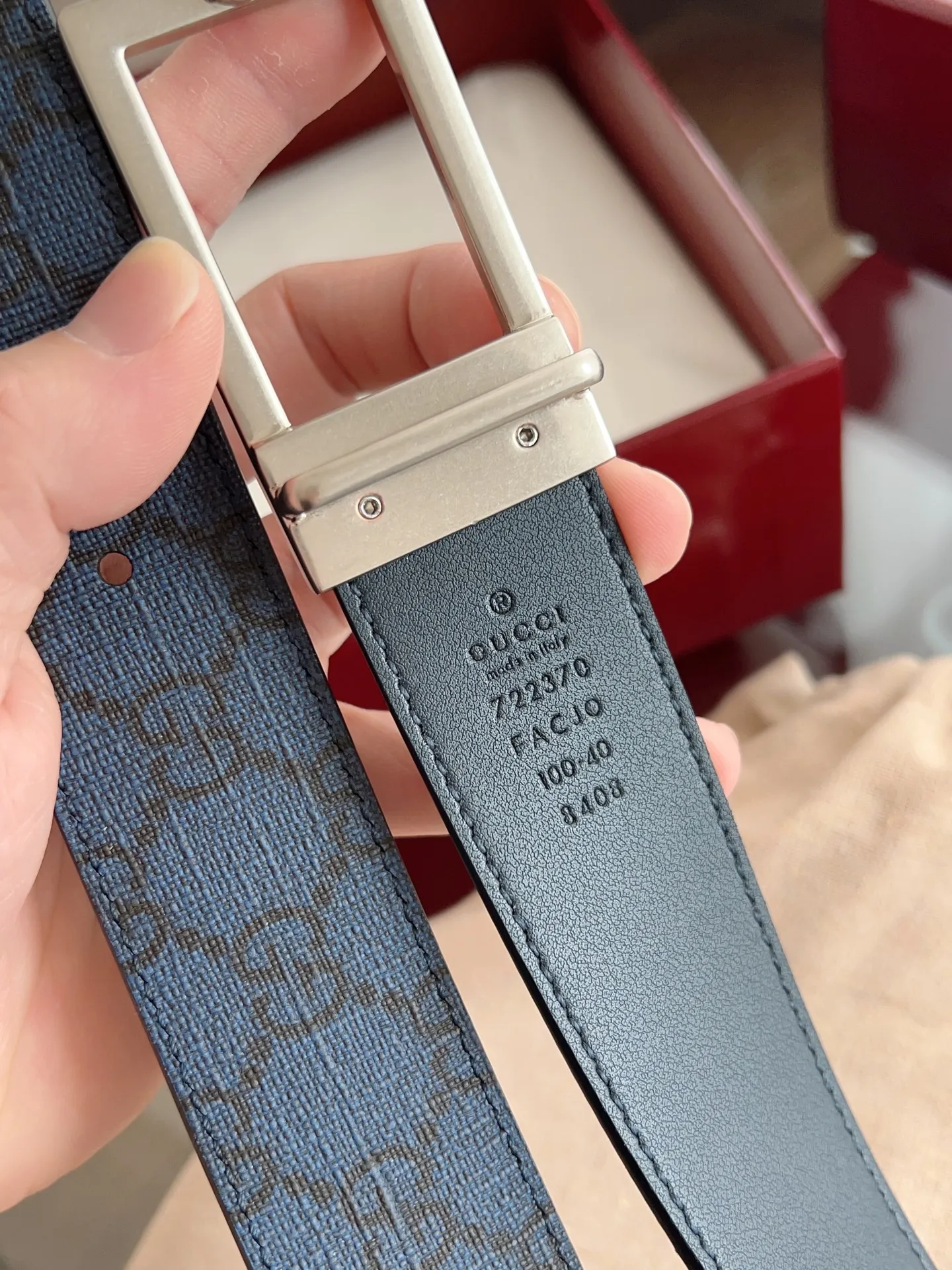 Gucci 新作ブルーシリコンボトムベルト - 画像 (7)