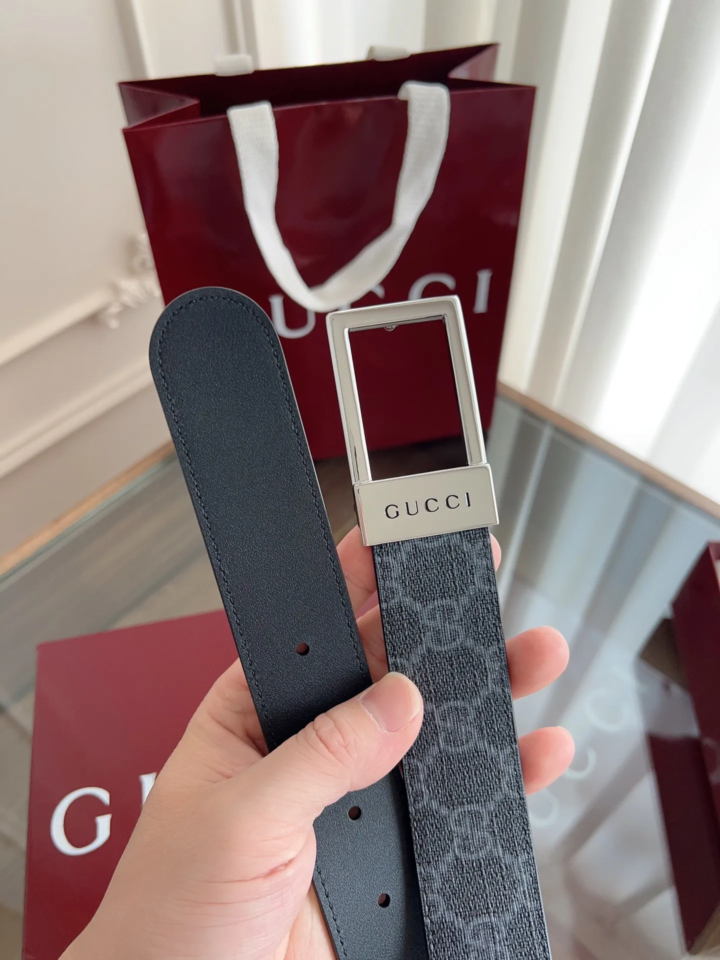 Gucci 新作黒シリコンベルト - 画像 (3)