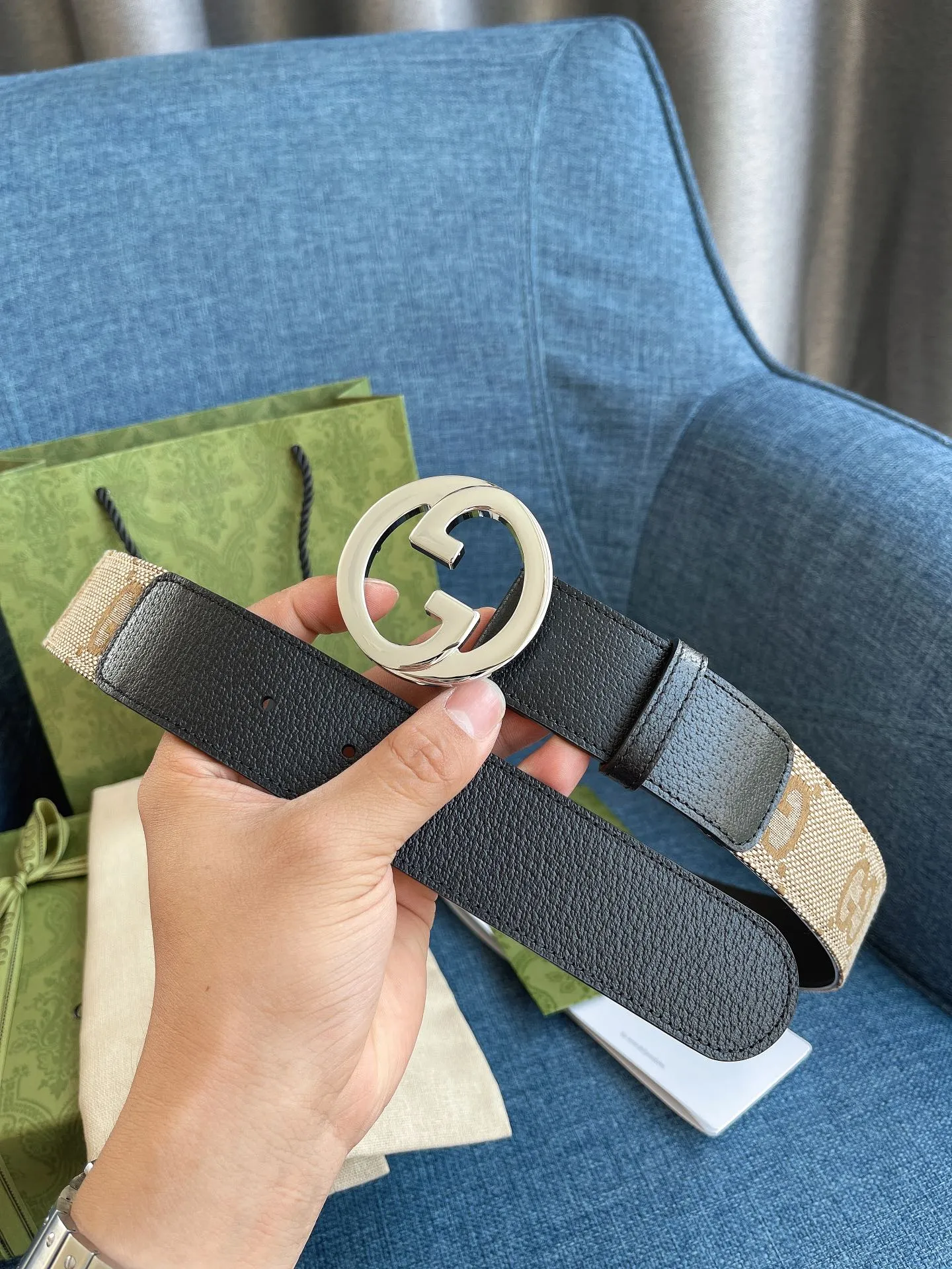 Gucci 新作Gベルト ブラックとベージュ - 画像 (7)