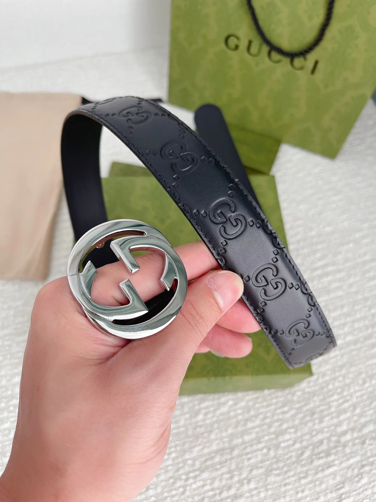 Gucci 3.0cm 女性用ベルト ブラック クラシックG花 - 画像 (10)