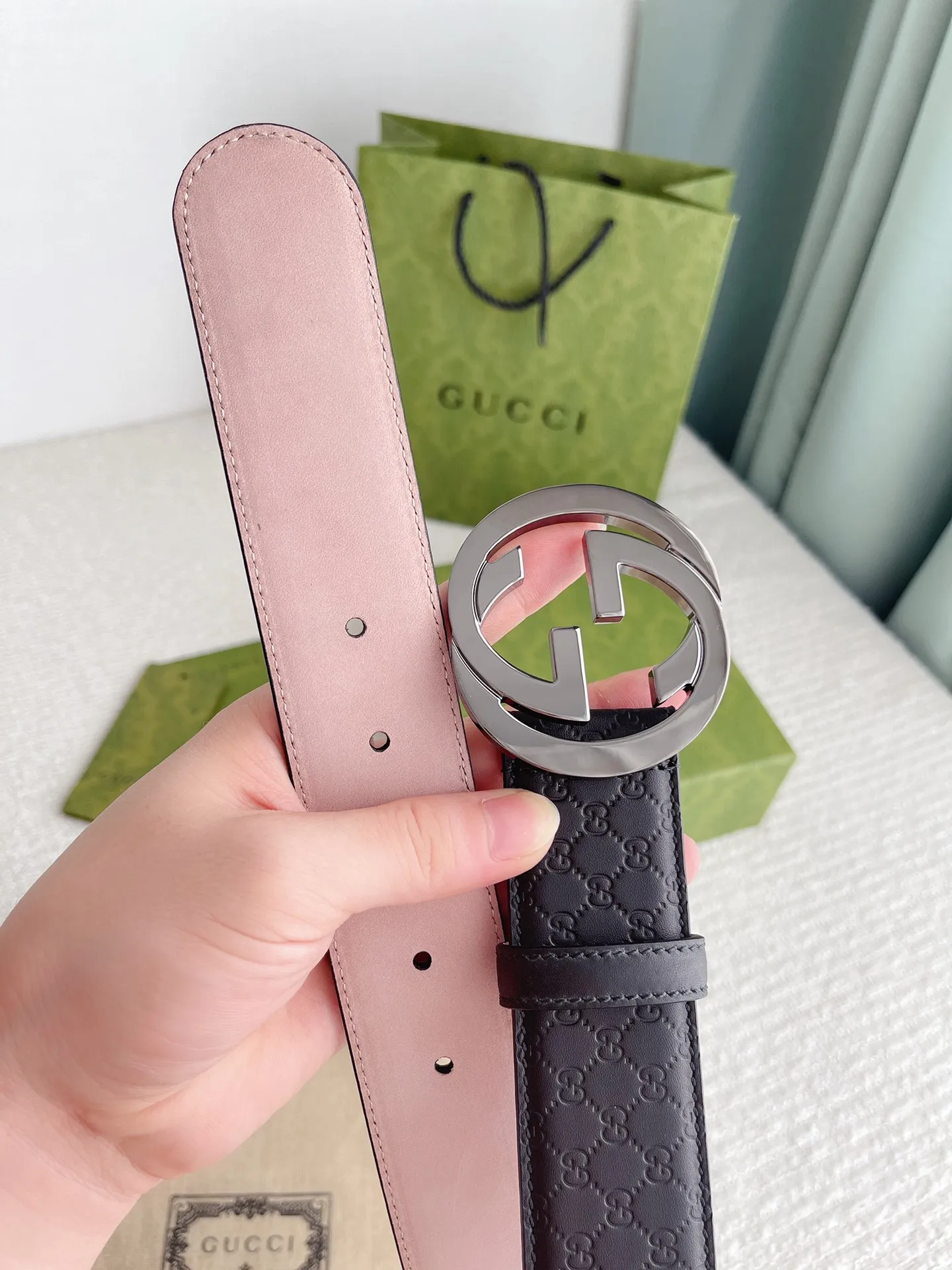 Gucci 新作4.0cm黒ベルト压小花デザイン - 画像 (6)
