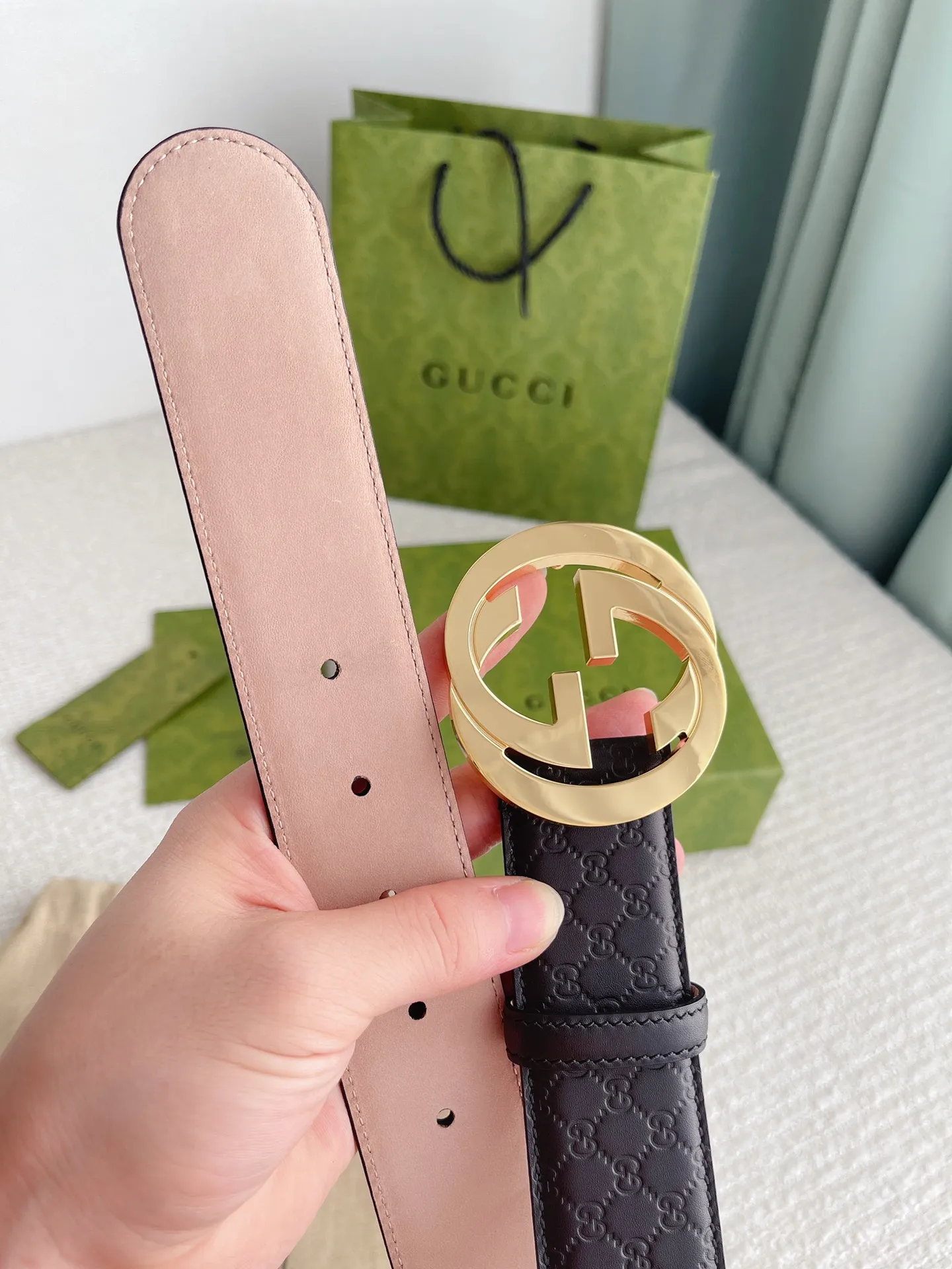 Gucci 新作黒エンボスレザーベルト - 画像 (6)