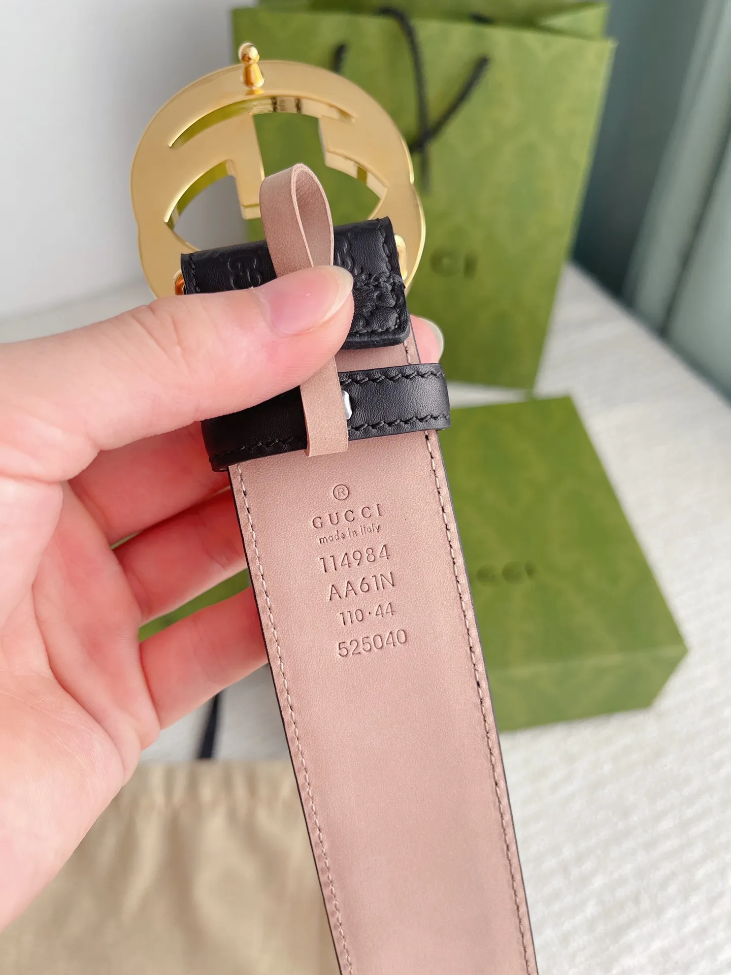 Gucci 新作黒エンボスレザーベルト - 画像 (8)