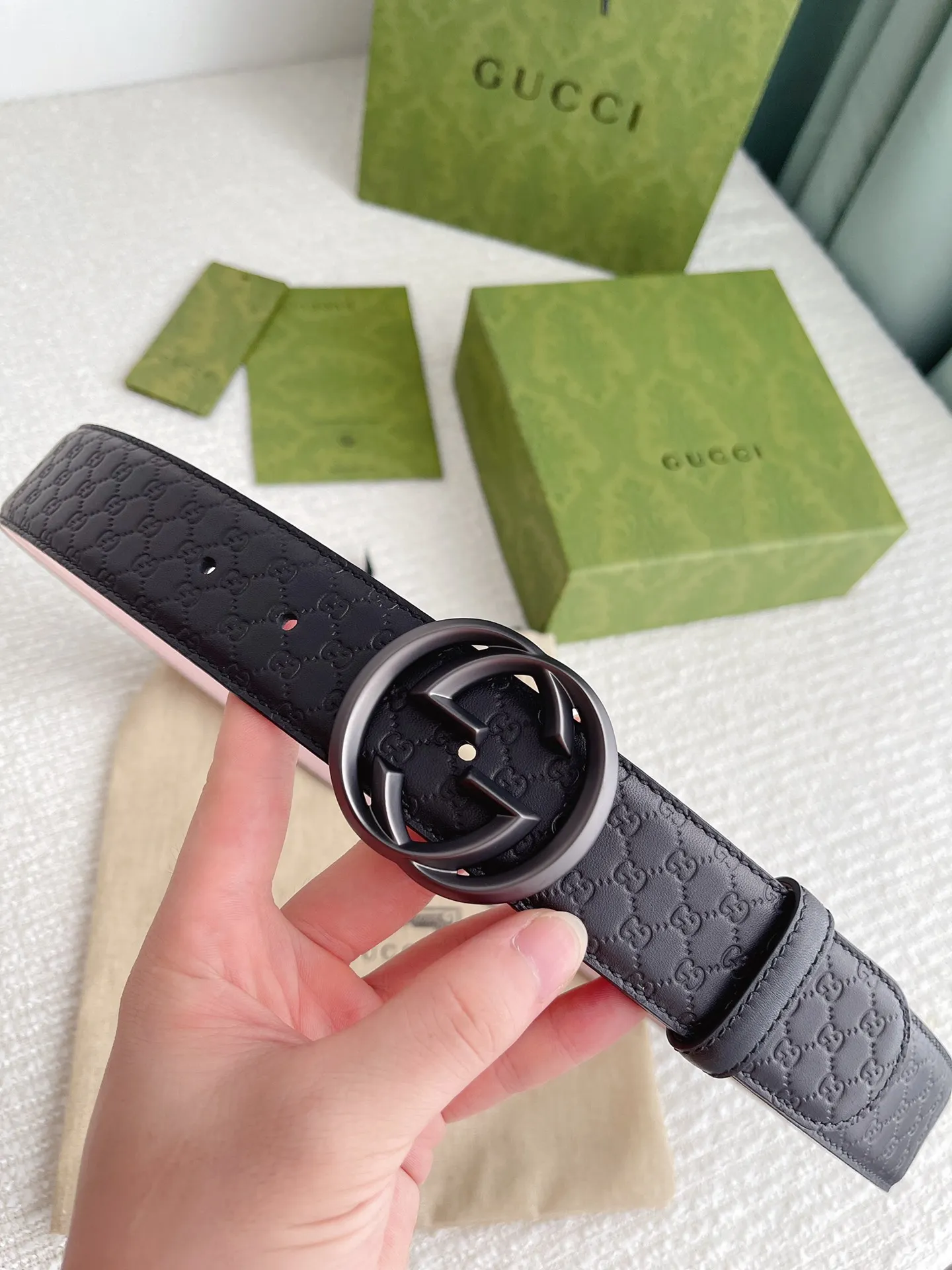 Gucci 新作ブラックベルト4.0cm - 画像 (3)