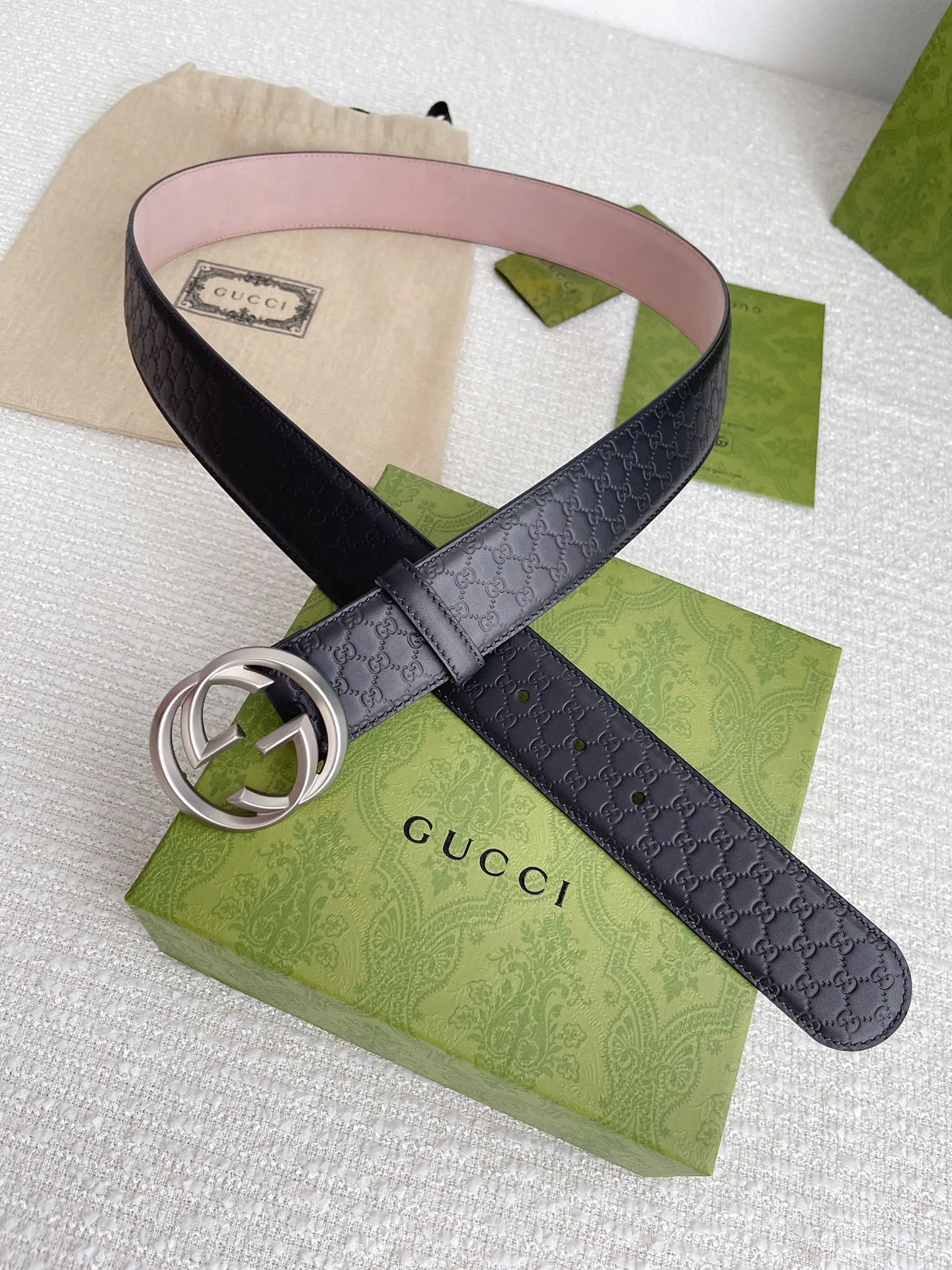 Gucci 新作ブラックベルト 4.0cm シルバーバックル - 画像 (10)