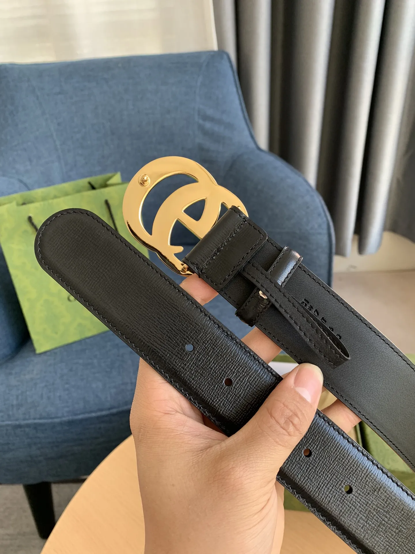Gucci 新作黒レザーベルトゴールドバックル - 画像 (5)