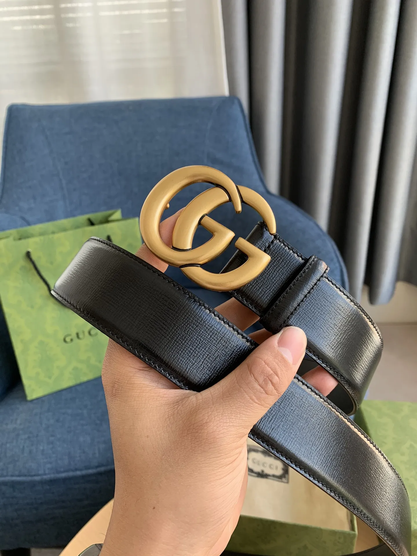 Gucci 新作黒ベルトゴールドバックル - 画像 (3)