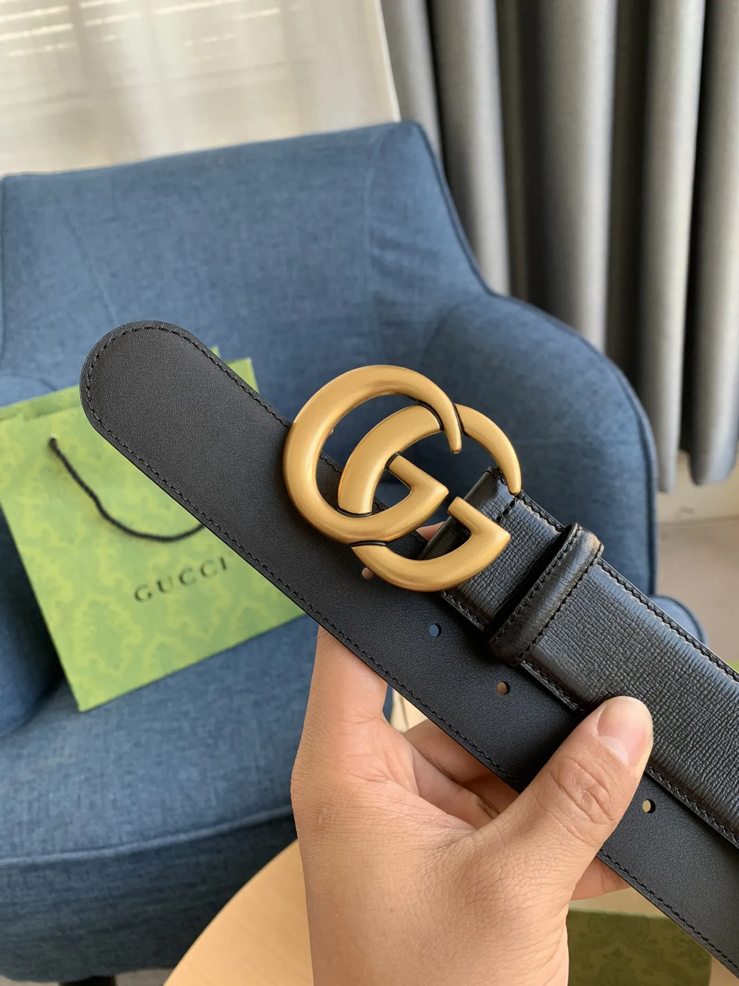 Gucci 新作黒ベルトゴールドバックル - 画像 (4)