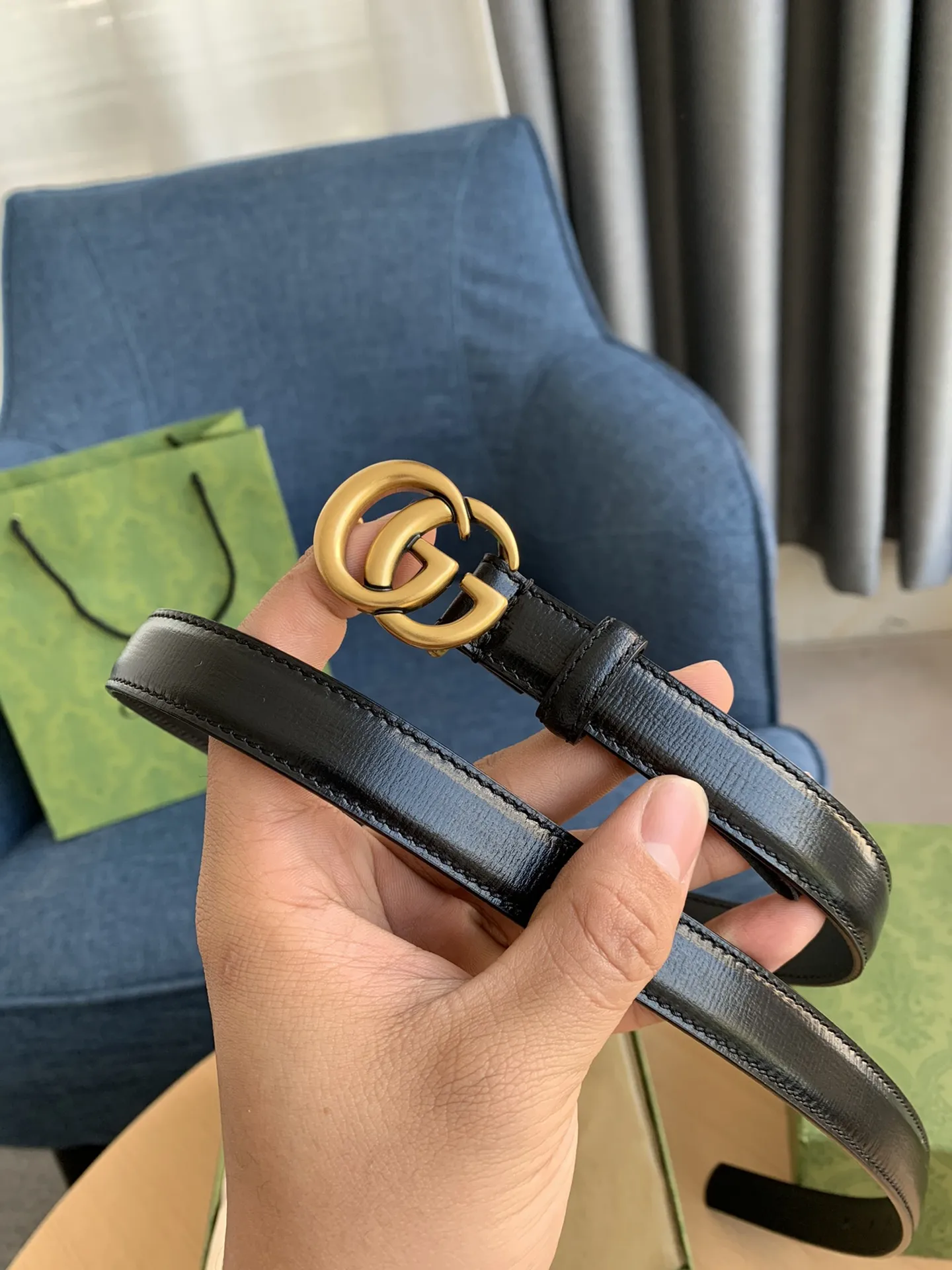 Gucci 新作黒レザーベルトゴールドバックル - 画像 (3)