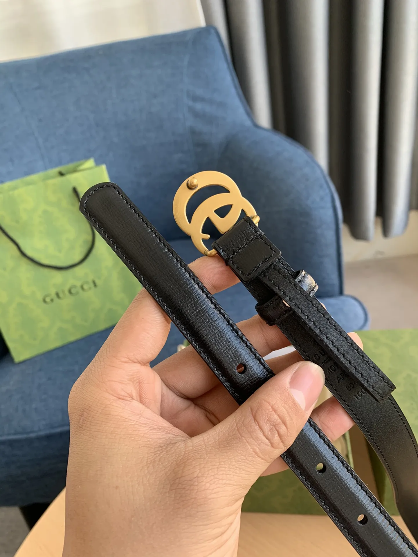 Gucci 新作黒レザーベルトゴールドバックル - 画像 (5)