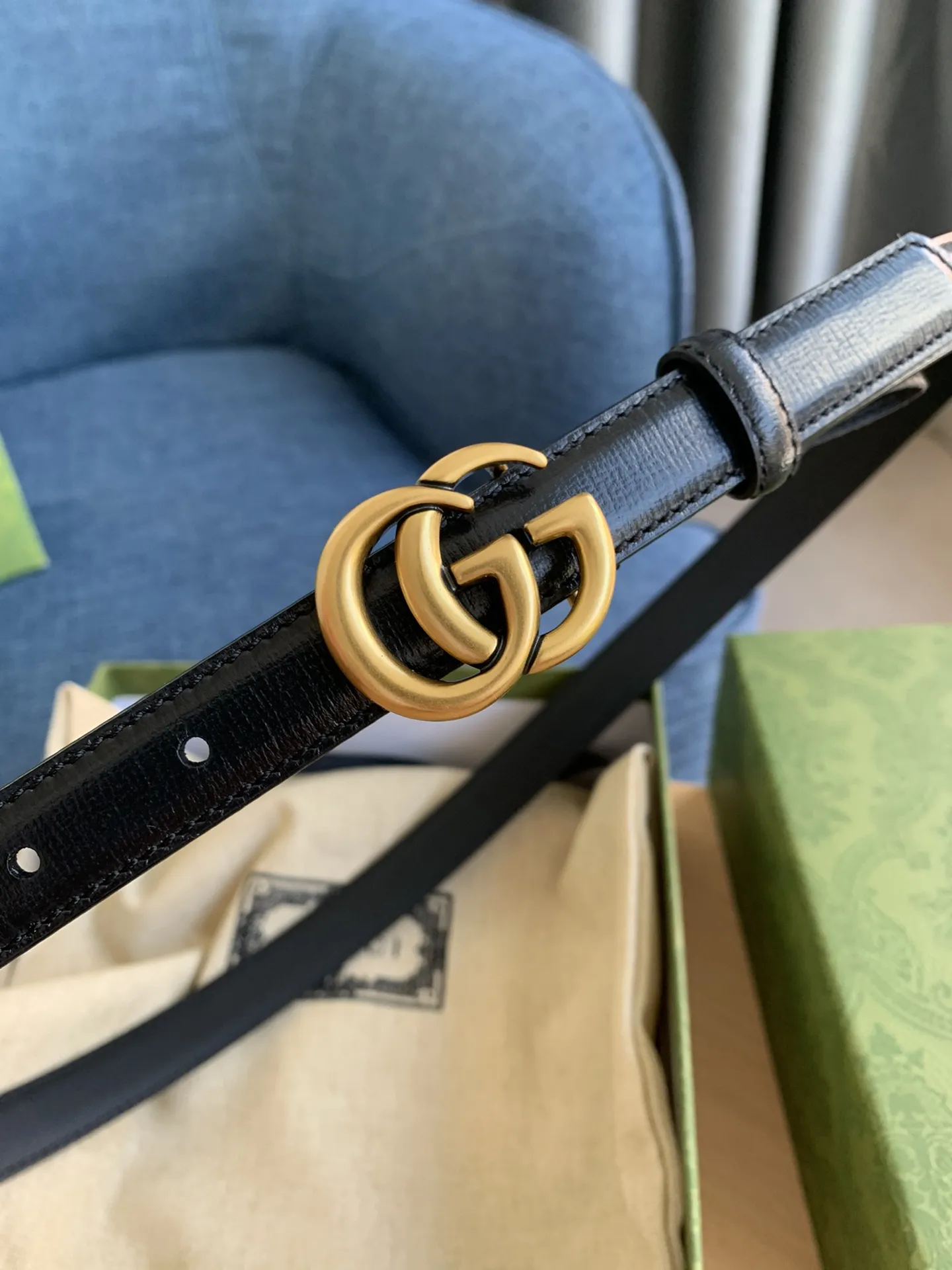 Gucci 新作黒レザーベルトゴールドバックル - 画像 (7)