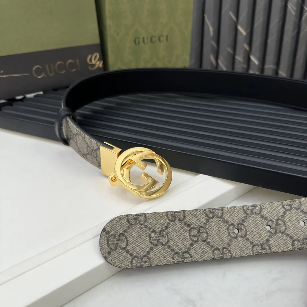 Gucci 新作 ウミ PVCベルト ゴールドバックル - 画像 (4)