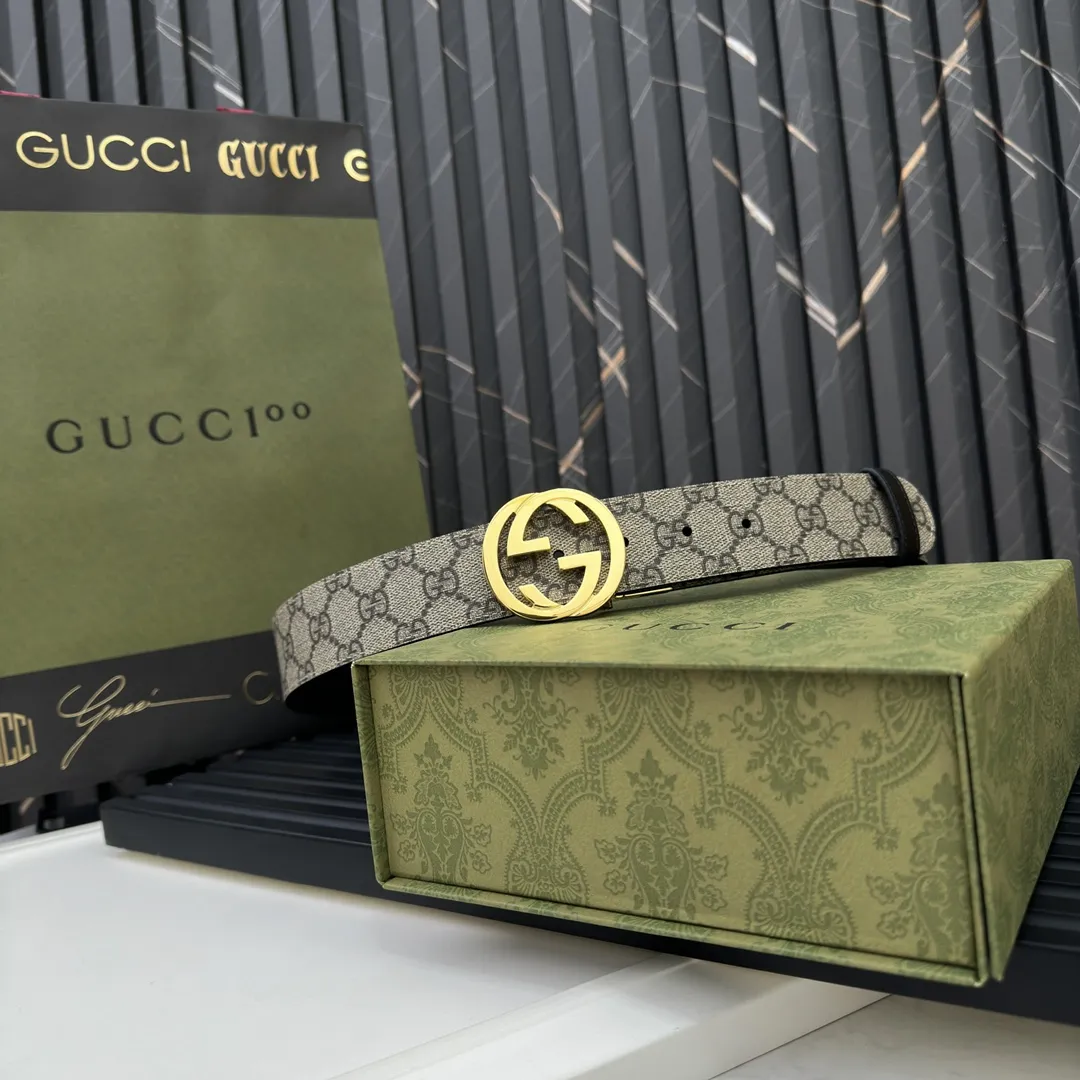 Gucci 新作 ウミ PVCベルト ゴールドバックル - 画像 (9)