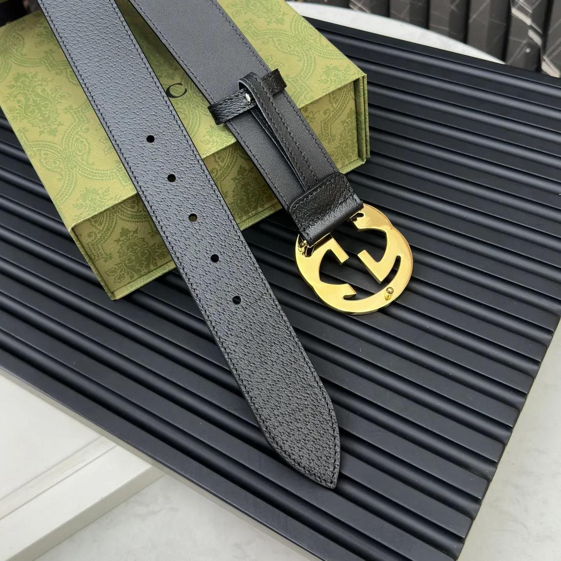 Gucci 新作黒横ベルト GGバックル - 画像 (10)