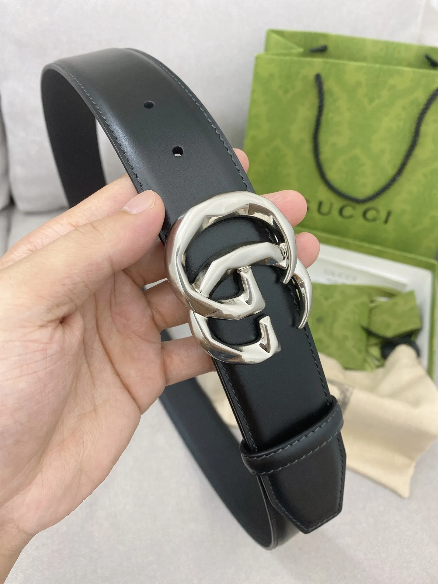 Gucci新作黒ベルトシンプルデザイン - 画像 (5)