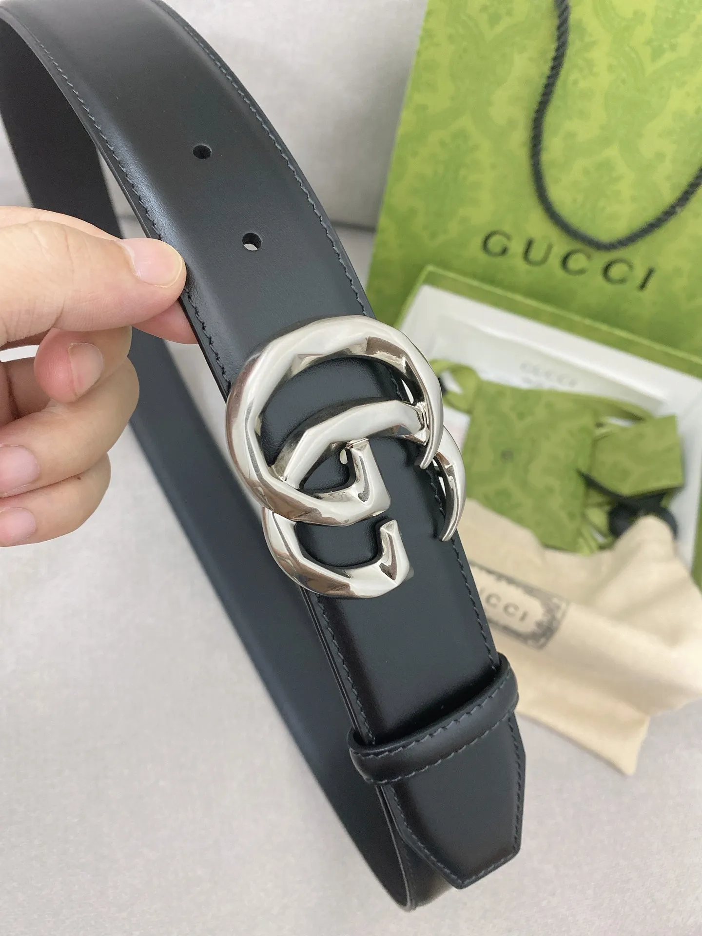 Gucci新作黒ベルトシンプルデザイン - 画像 (6)