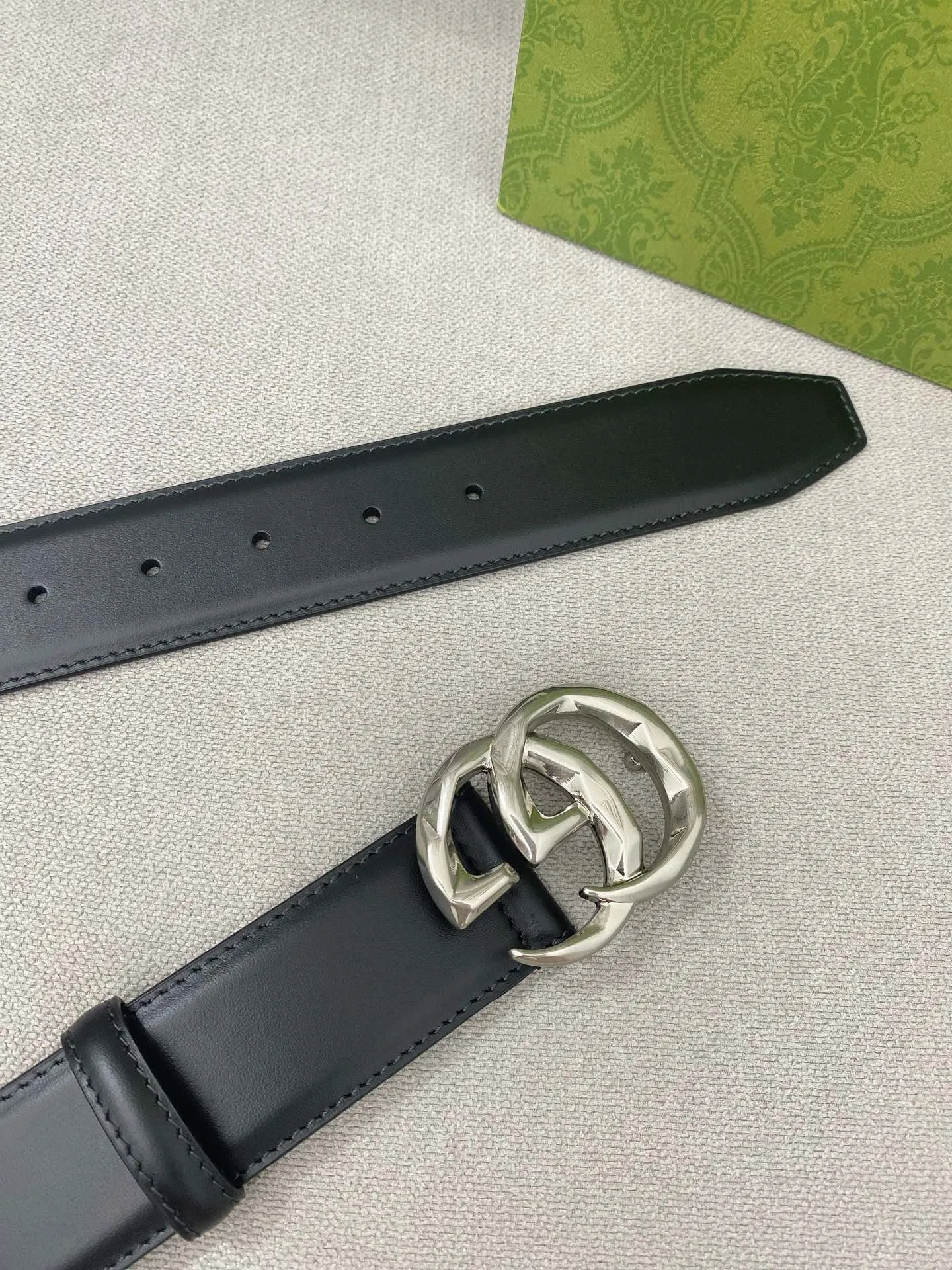 Gucci新作黒ベルトシンプルデザイン - 画像 (7)