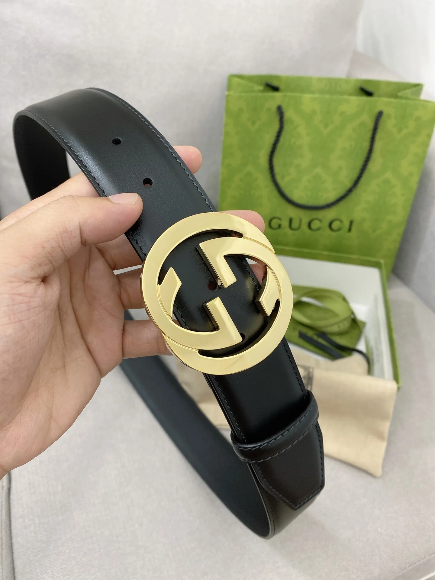 Gucci新作ベルト黒光身デザイン4.0cm幅 - 画像 (5)