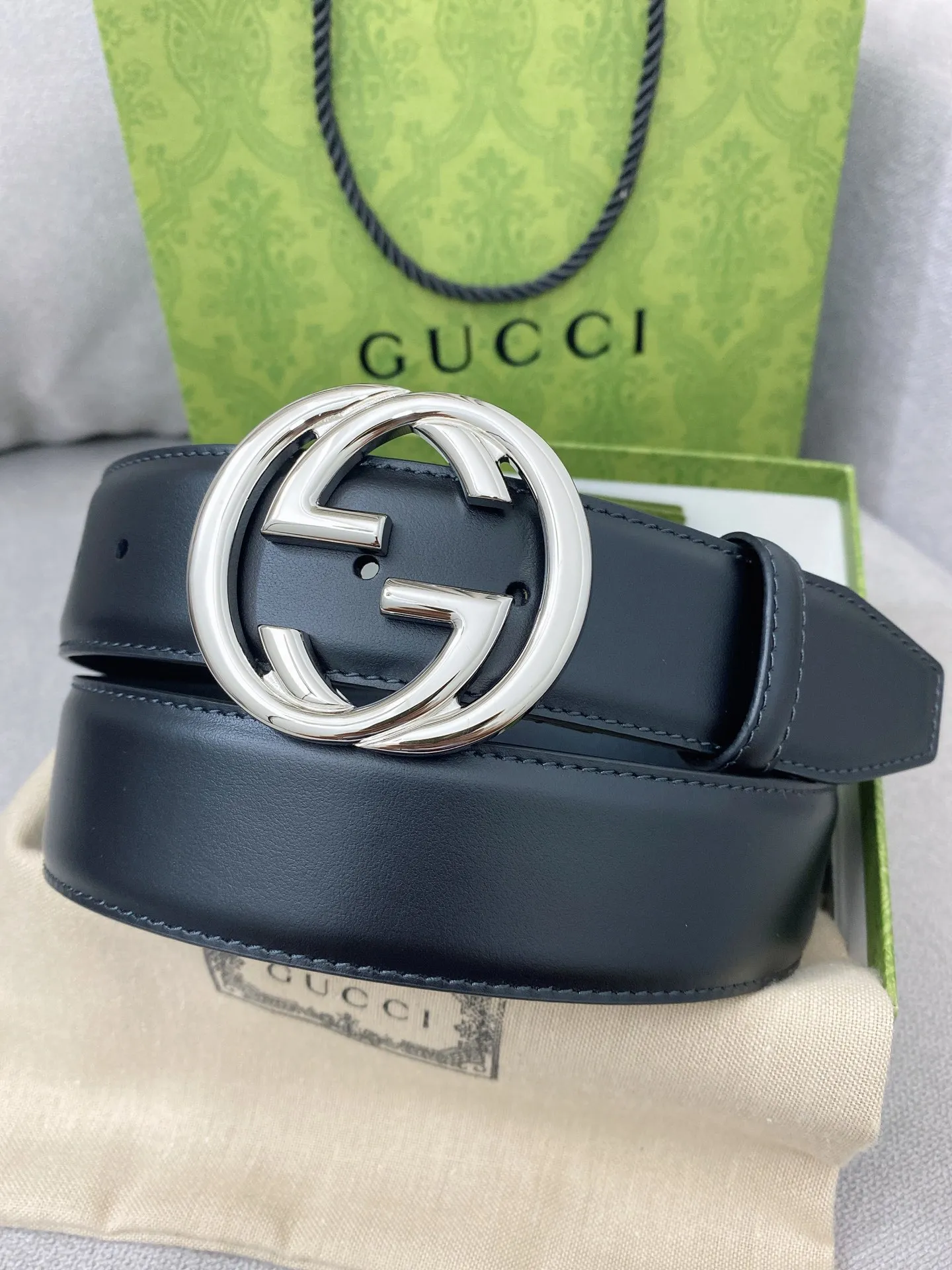 Gucci新作黒シンプルベルト4.0cm幅 - 画像 (3)