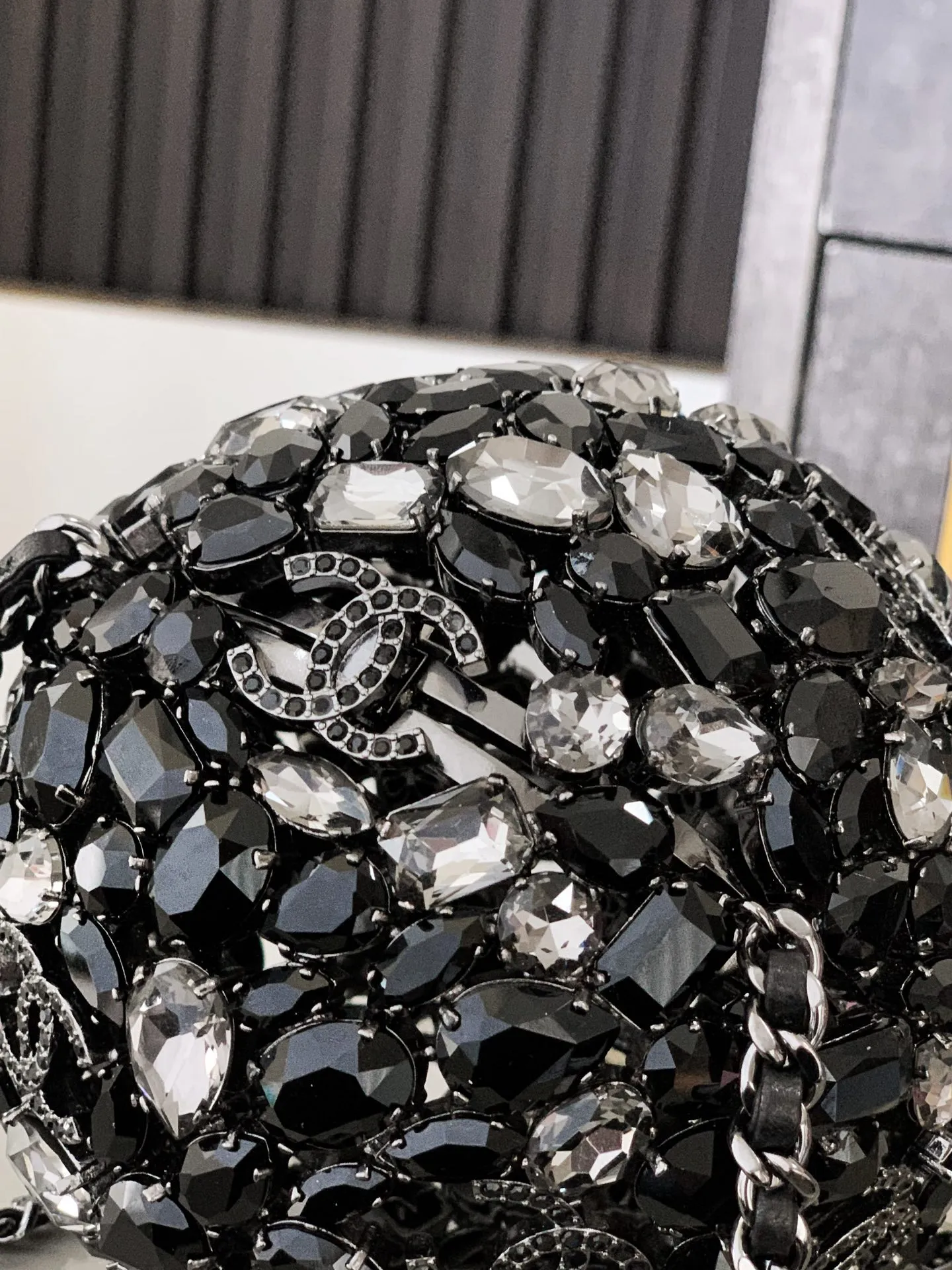 OHANEL ブラッククリスタルボールバッグ24A - 画像 (7)