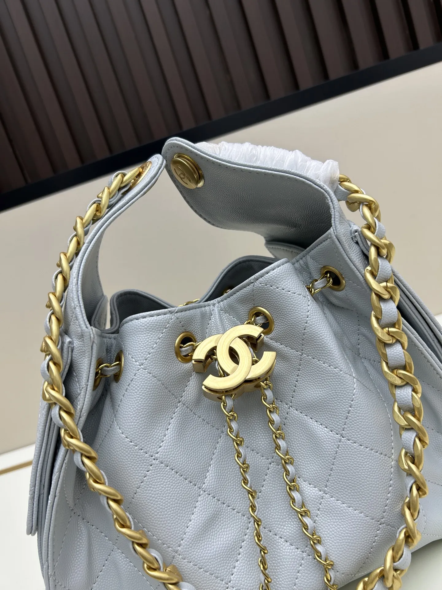 シャネル25バッグ ホワイト 油waxレザー - 画像 (6)