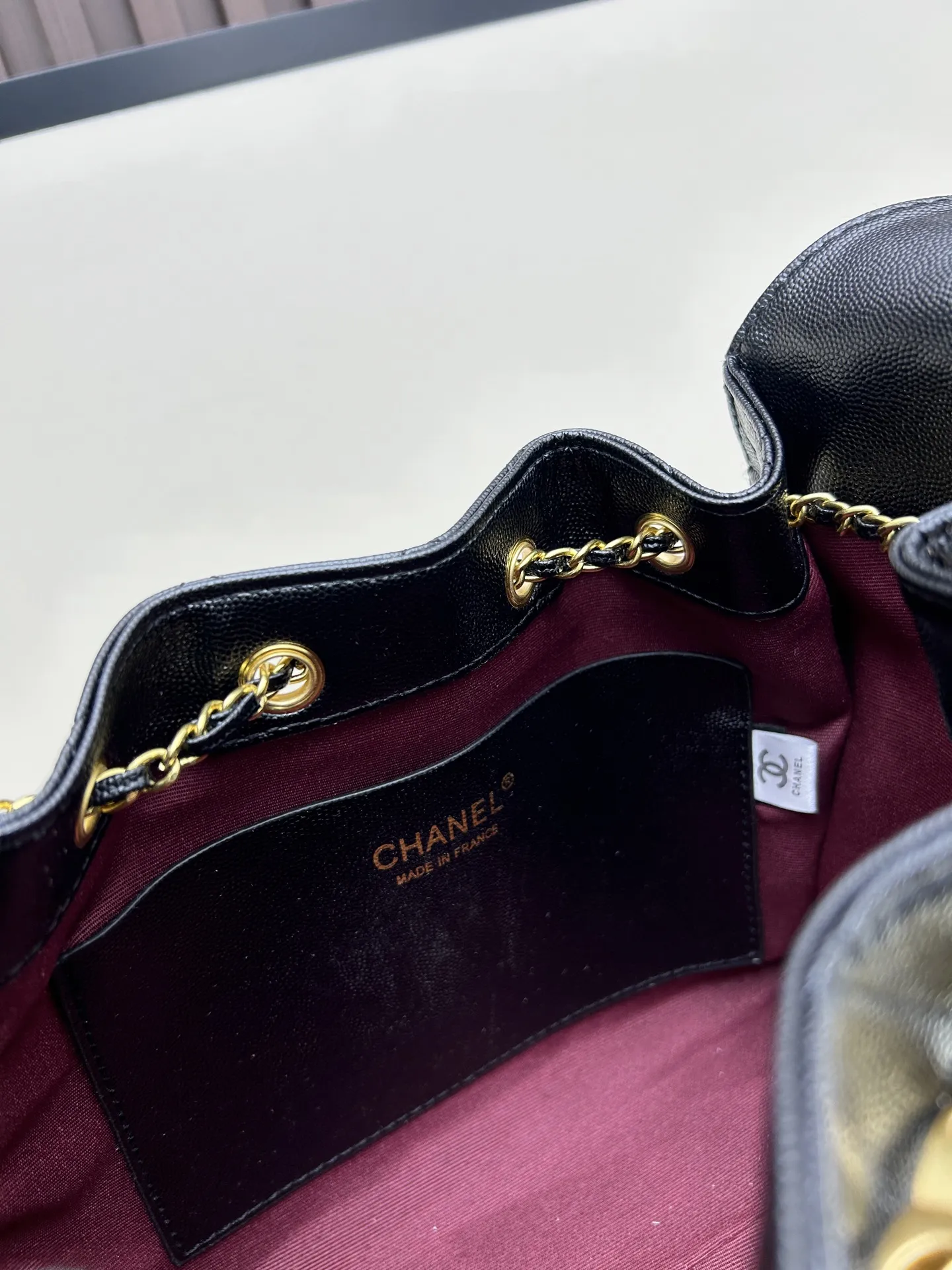 CHANEL 25バッグ ブラック 油waxレザー - 画像 (9)