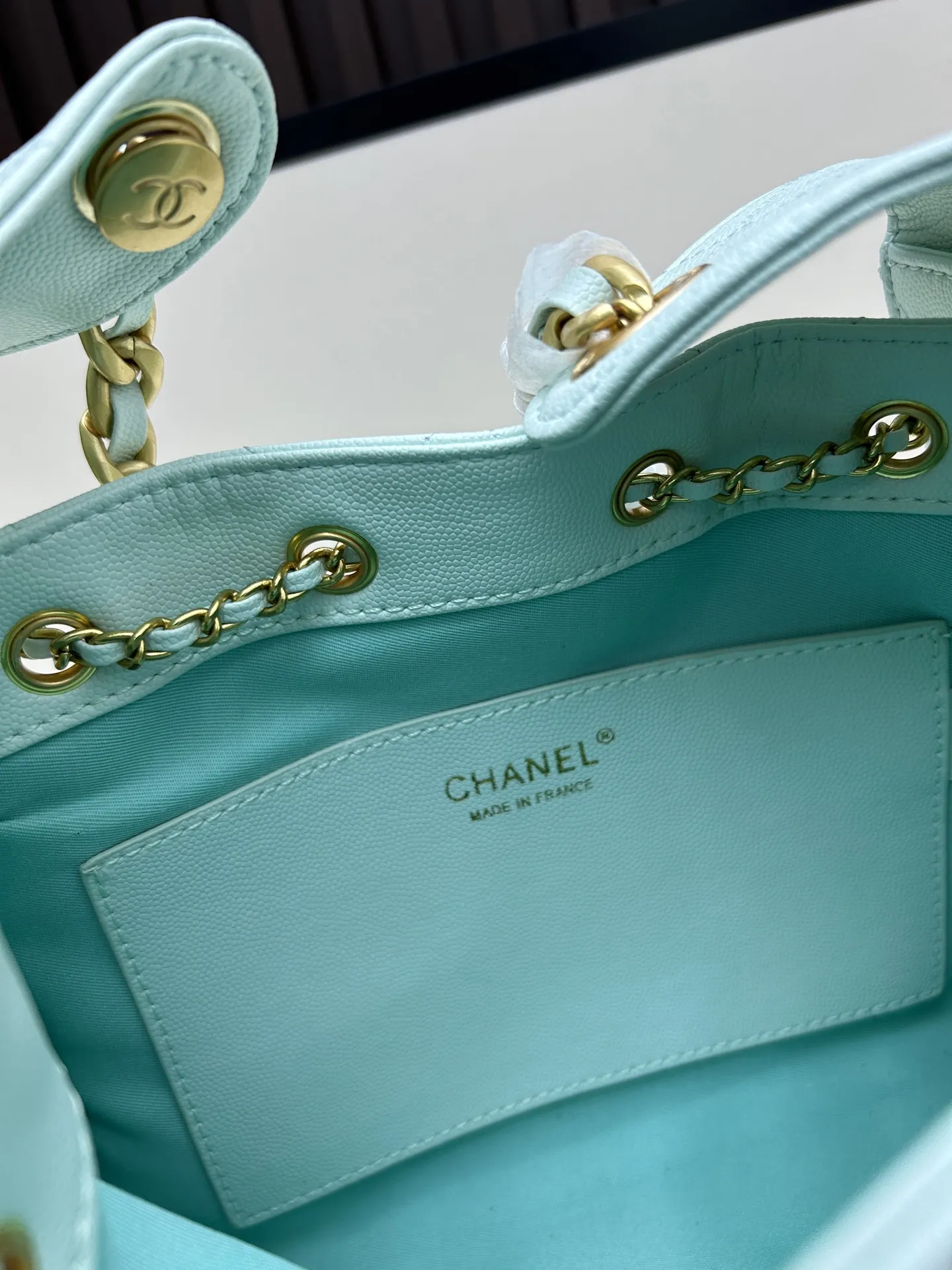 シャネル25バッグ ミントグリーン 油wax皮 - 画像 (9)