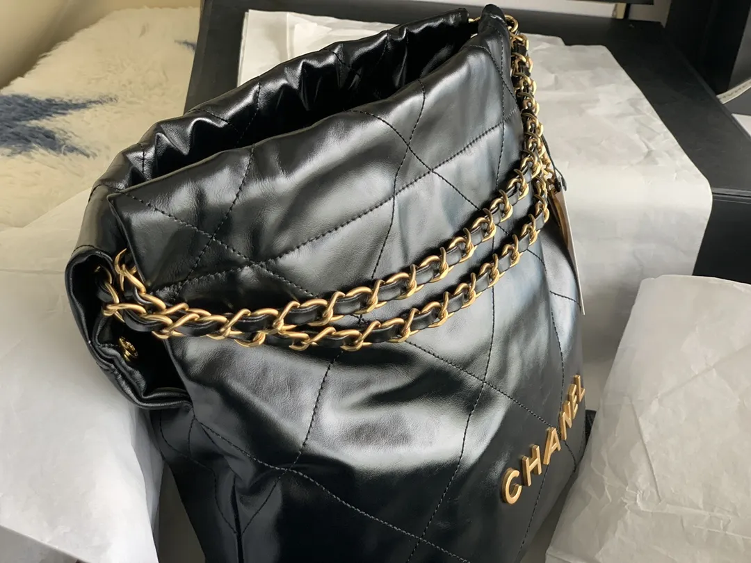 CHANEL 2022新作黒色ソウ口ショッピングバッグ - 画像 (4)