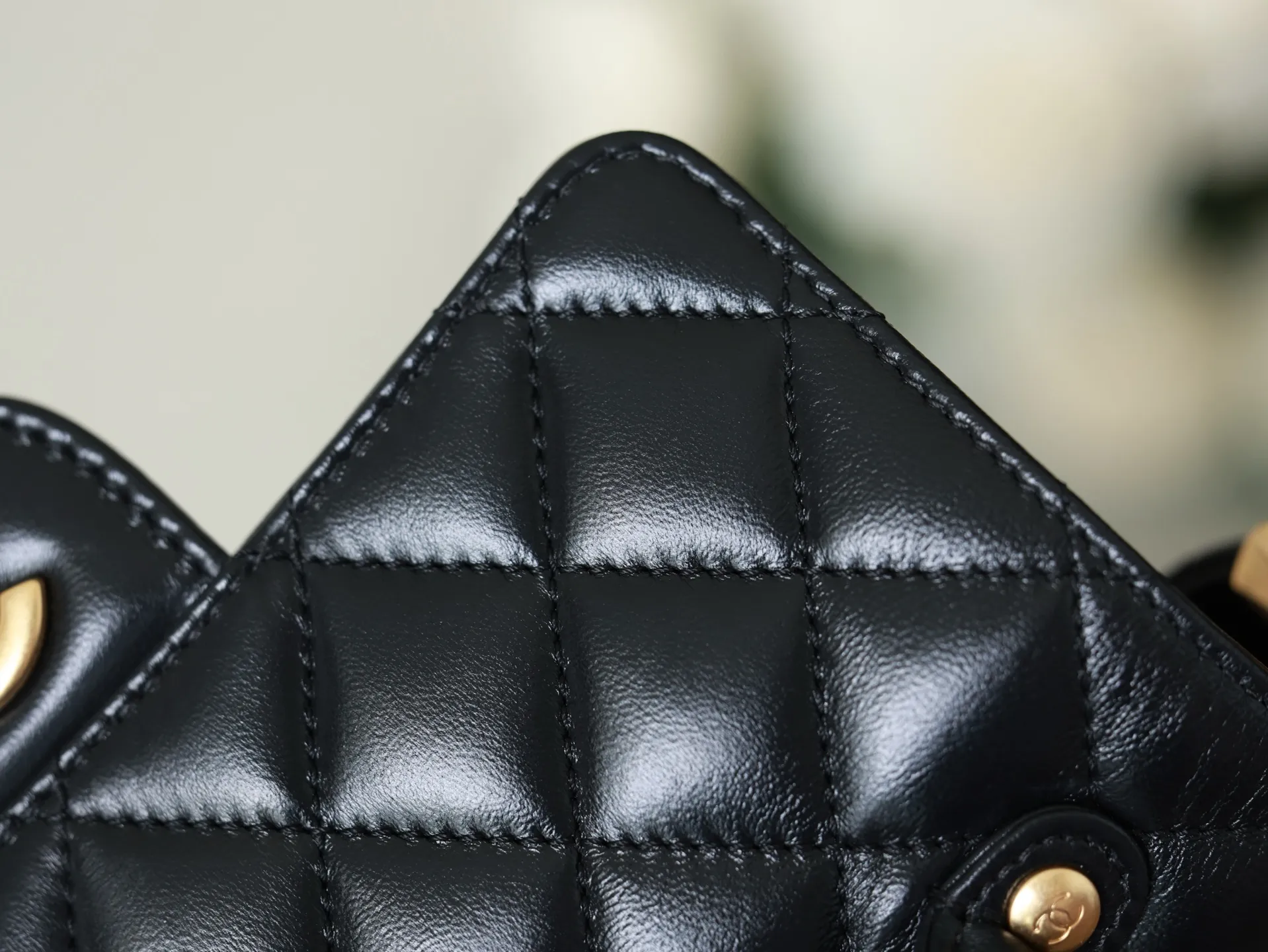 CHANEL 25P縦版Kelly ブラック バッグ - 画像 (8)