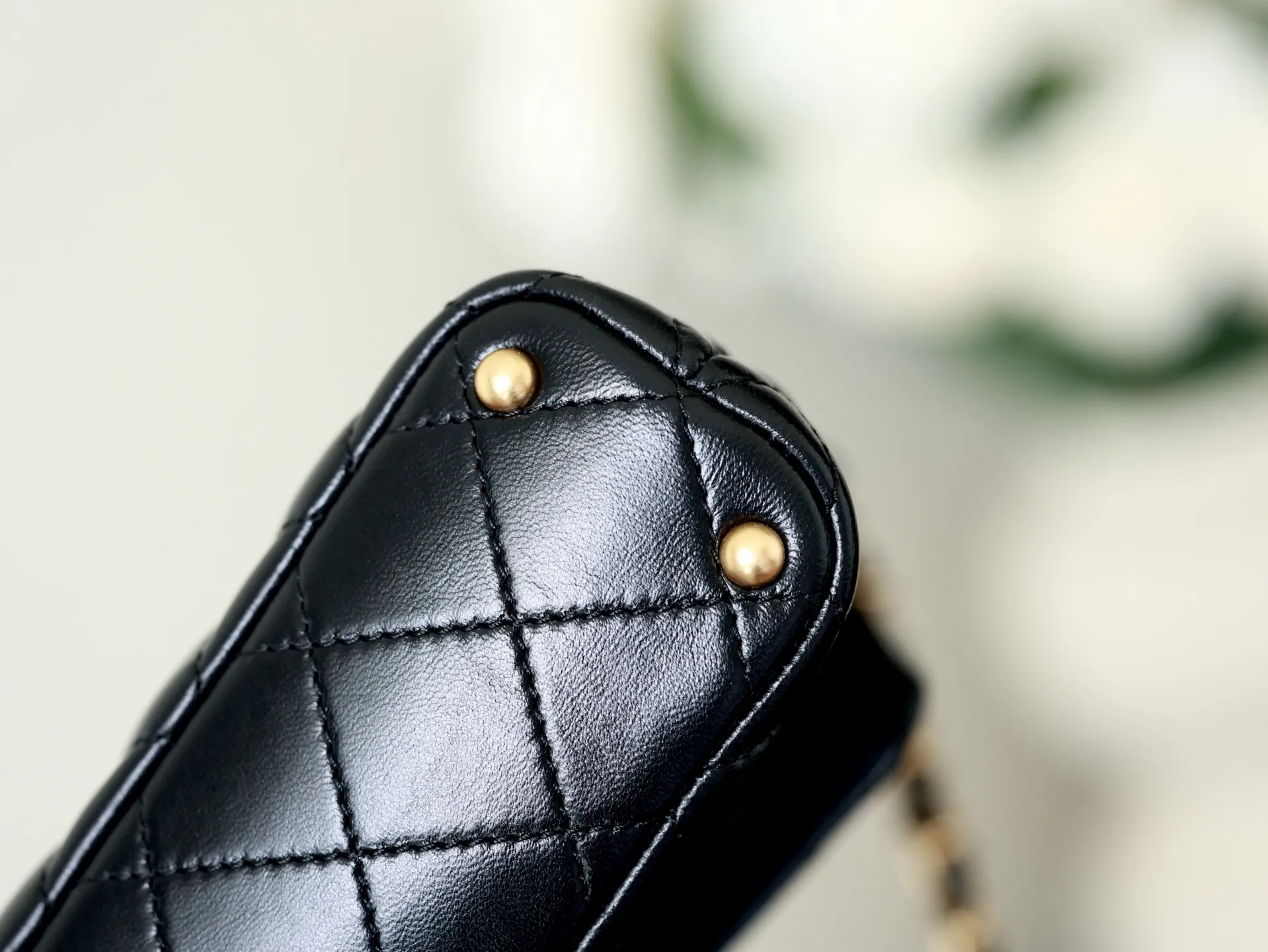 CHANEL 25P縦版Kelly ブラック バッグ - 画像 (9)