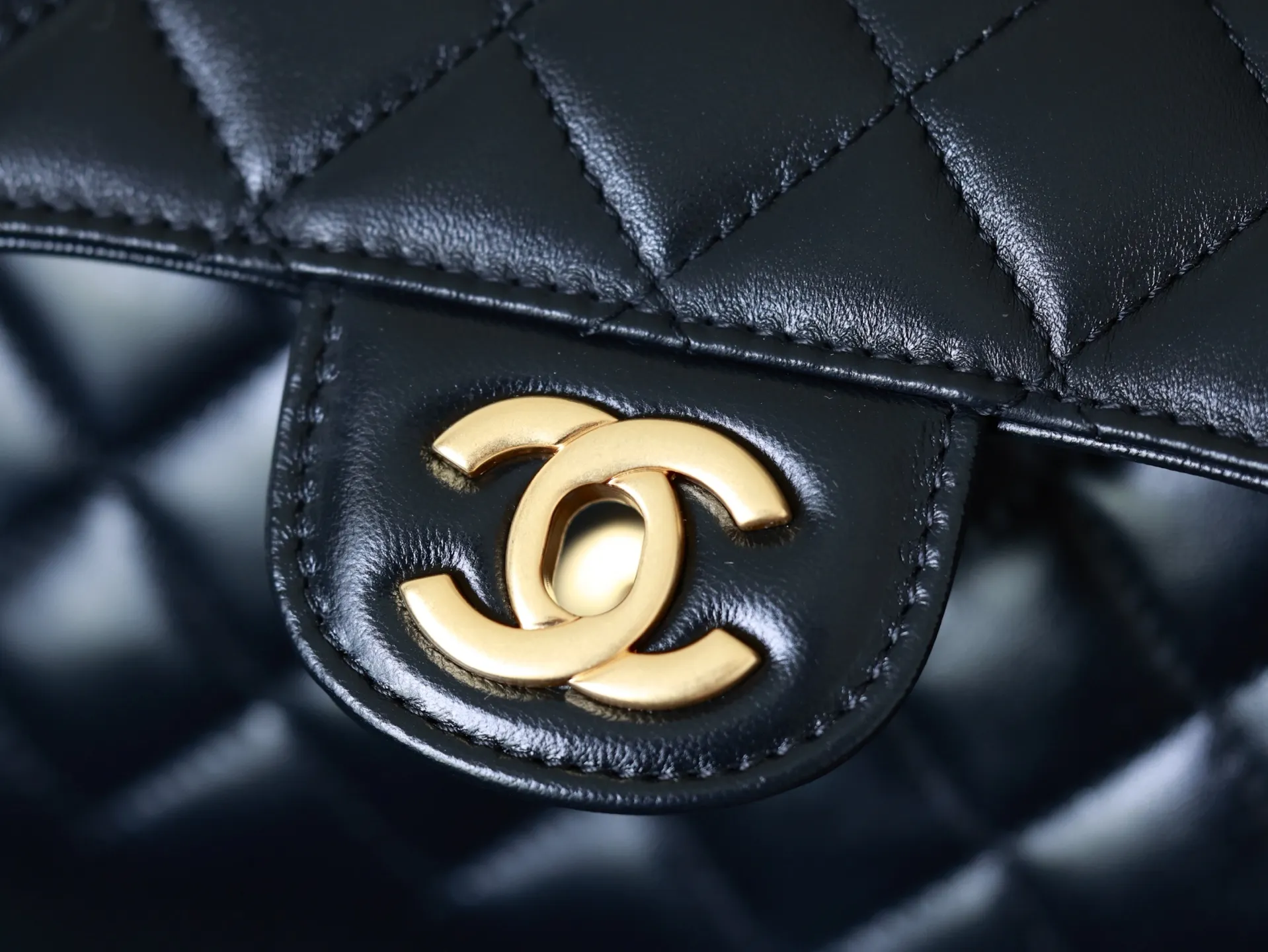 CHANEL 25Pケリーバッグ ブラック クイilted - 画像 (7)