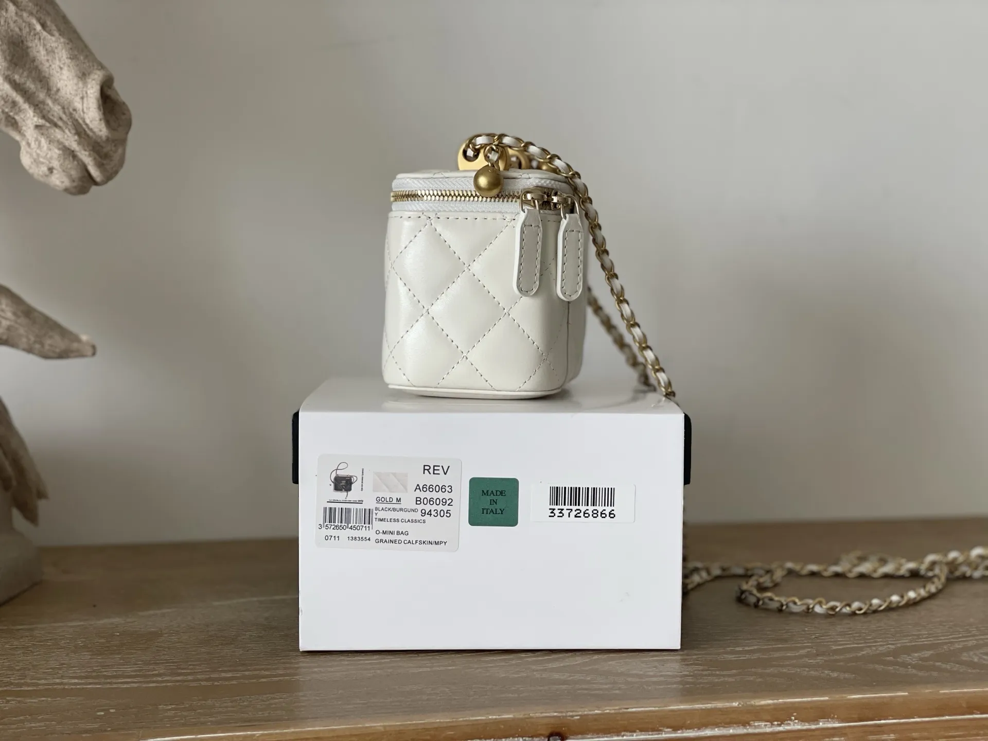 CHANEL 24C 白 ダブルゴールデンボックスバッグ - 画像 (3)