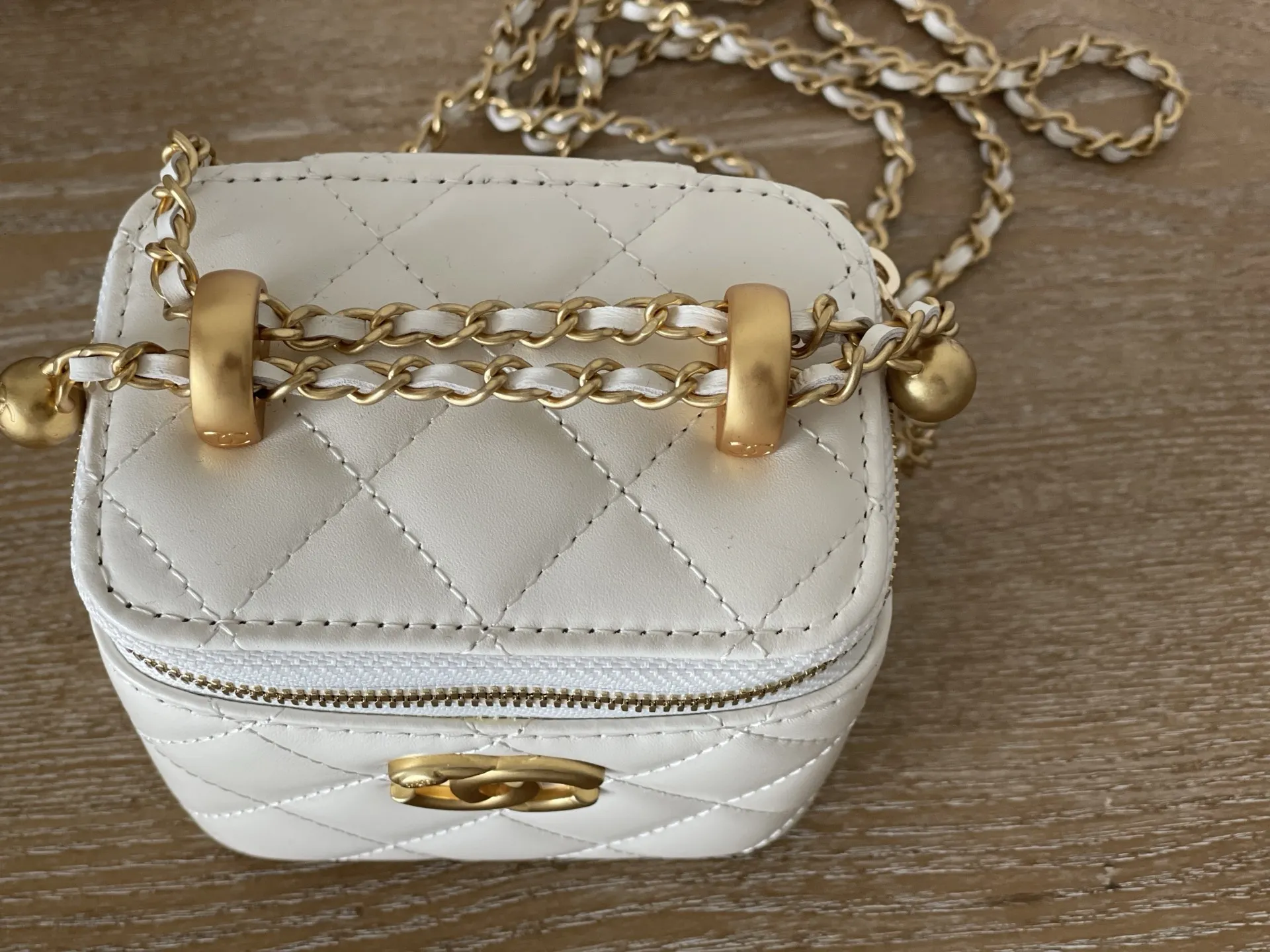 CHANEL 24C 白 ダブルゴールデンボックスバッグ - 画像 (4)